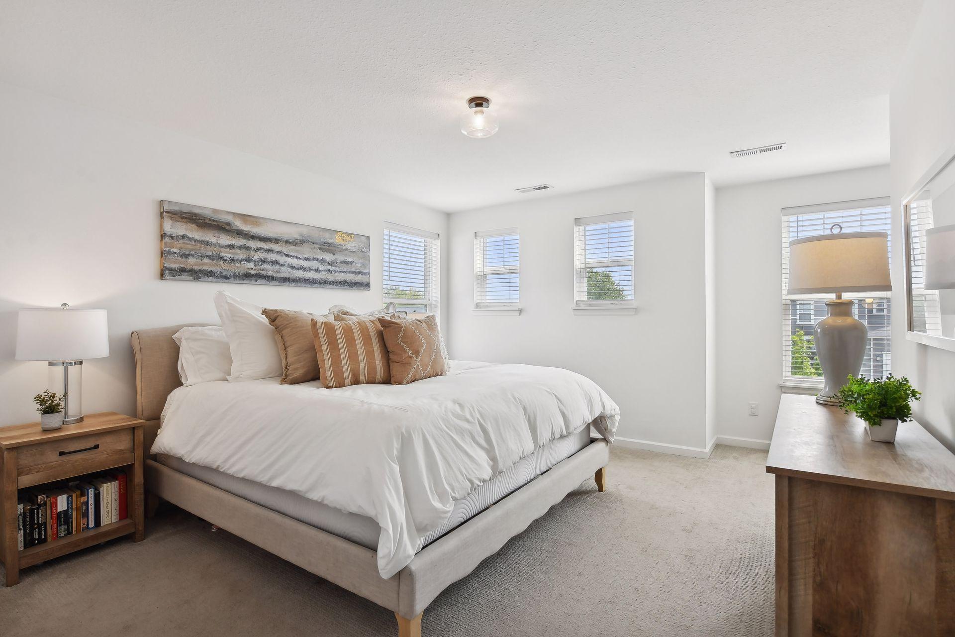 2825 Isabelle Drive