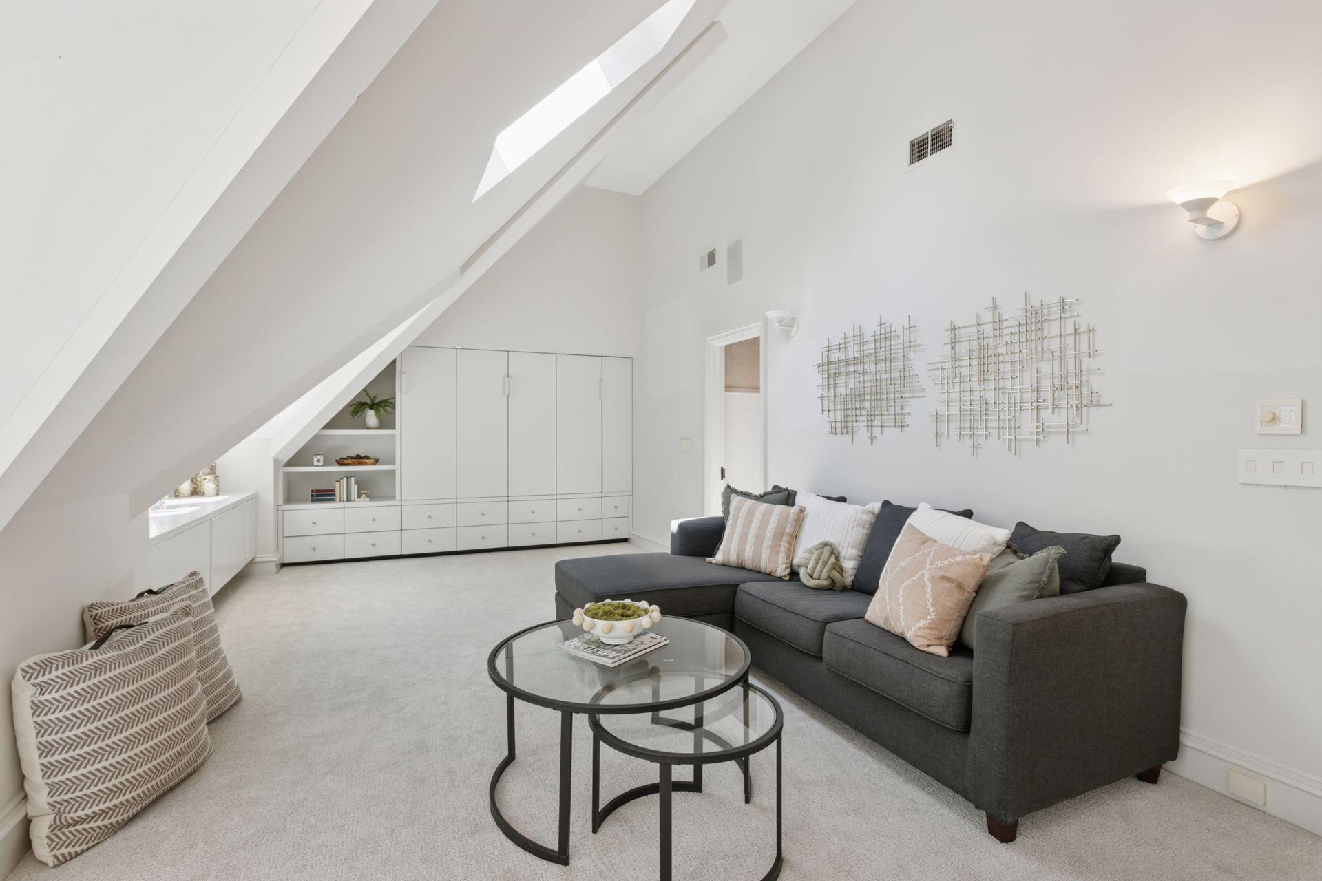 112 Groveland Terrace