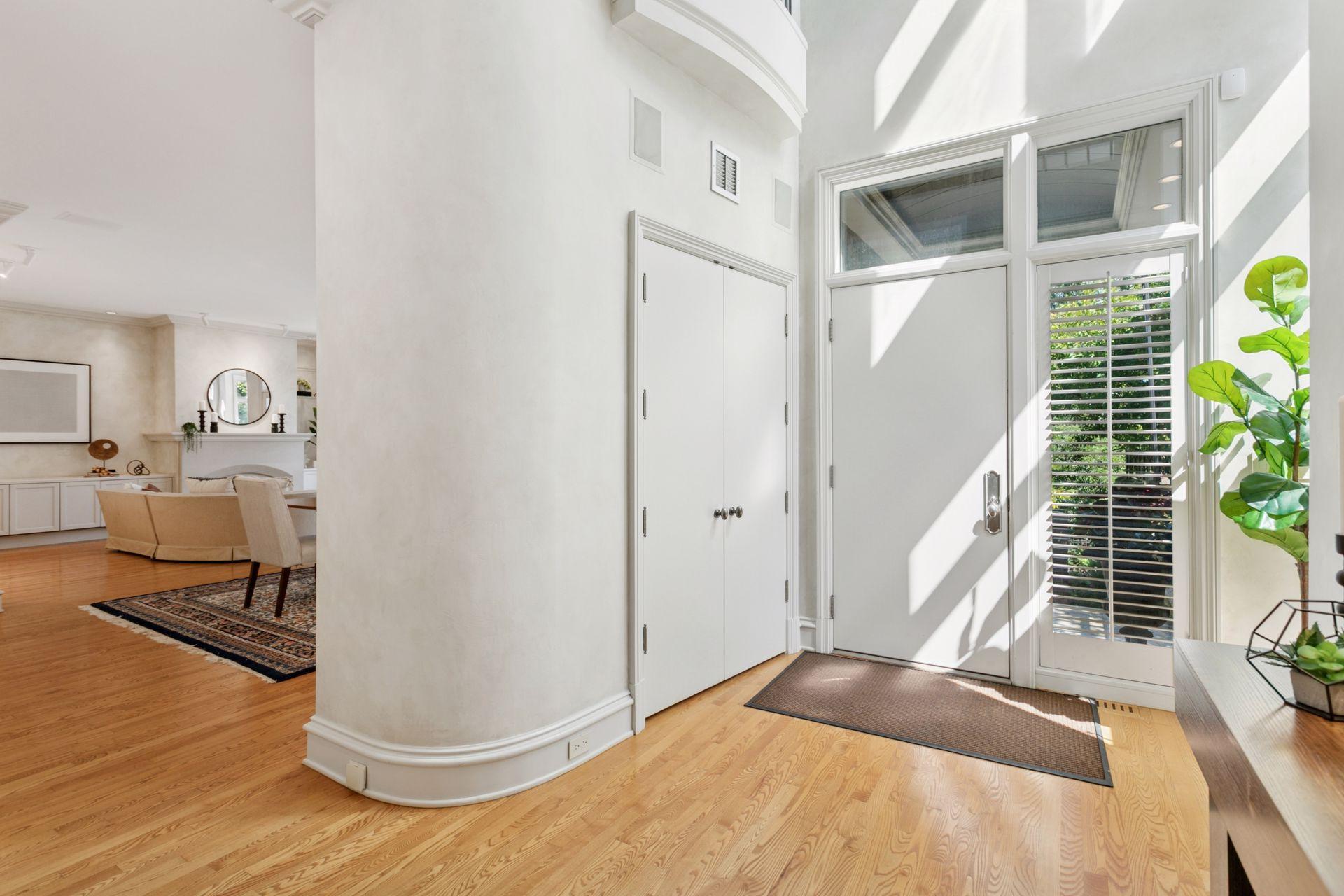 112 Groveland Terrace