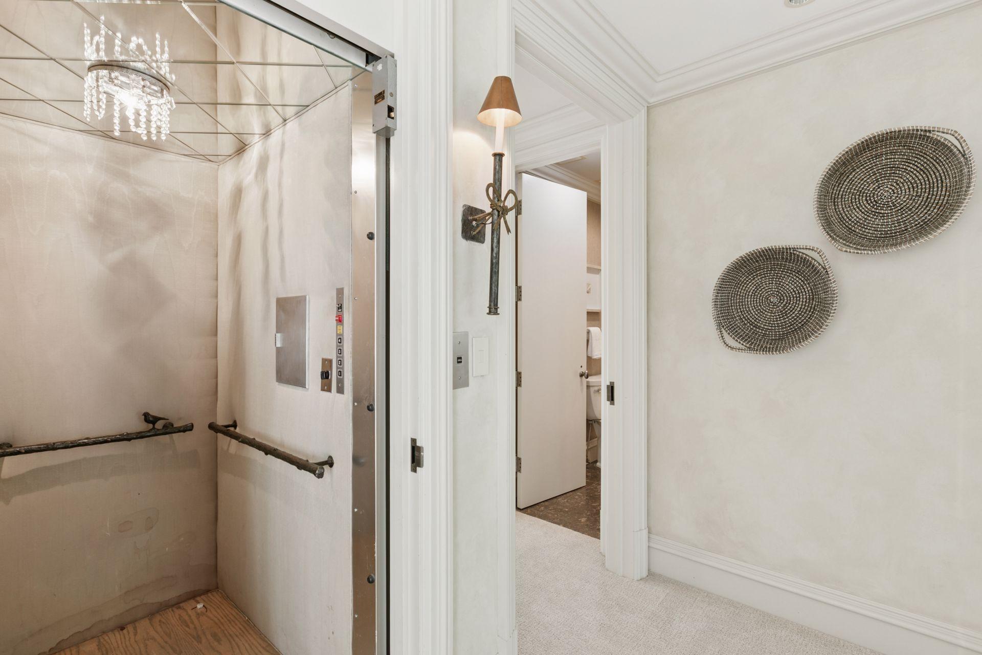 112 Groveland Terrace