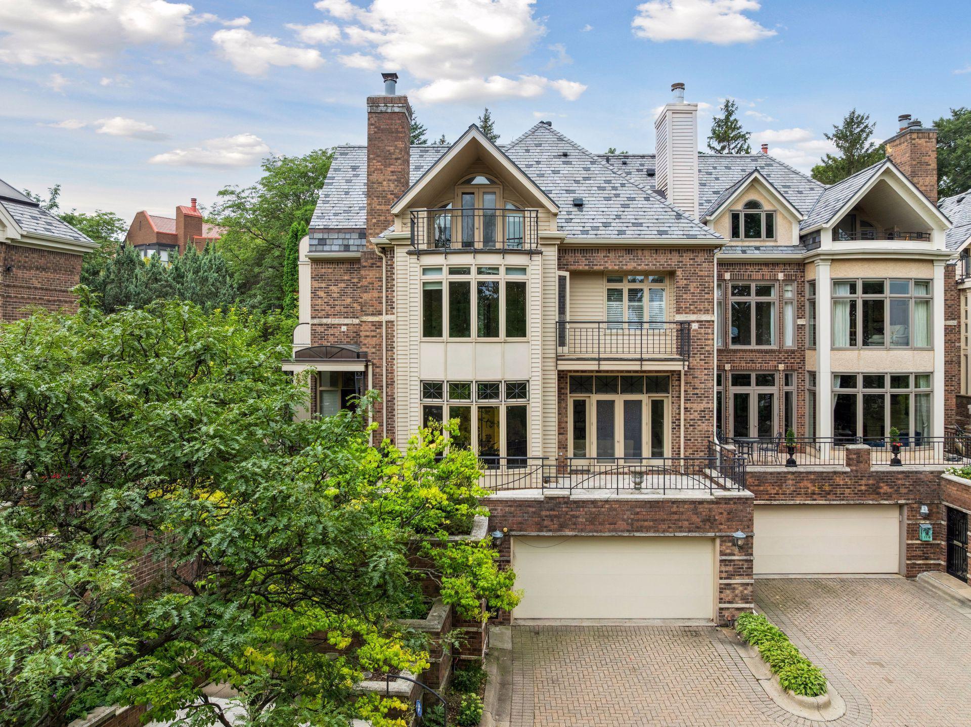 112 Groveland Terrace