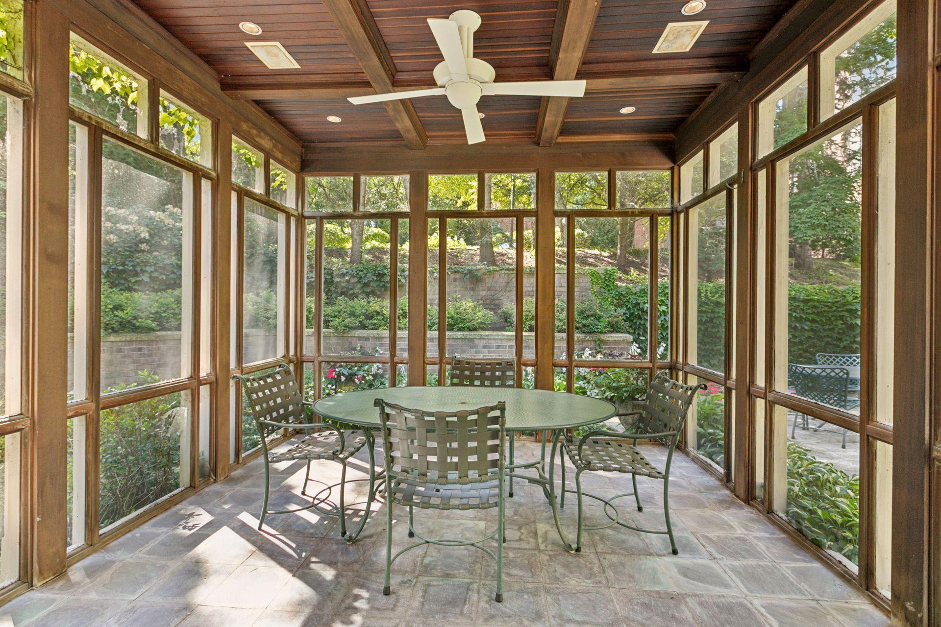 112 Groveland Terrace