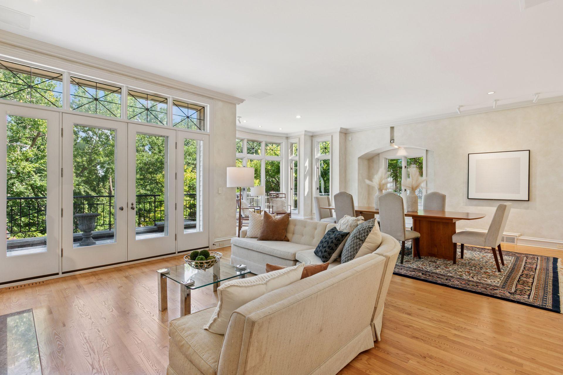 112 Groveland Terrace