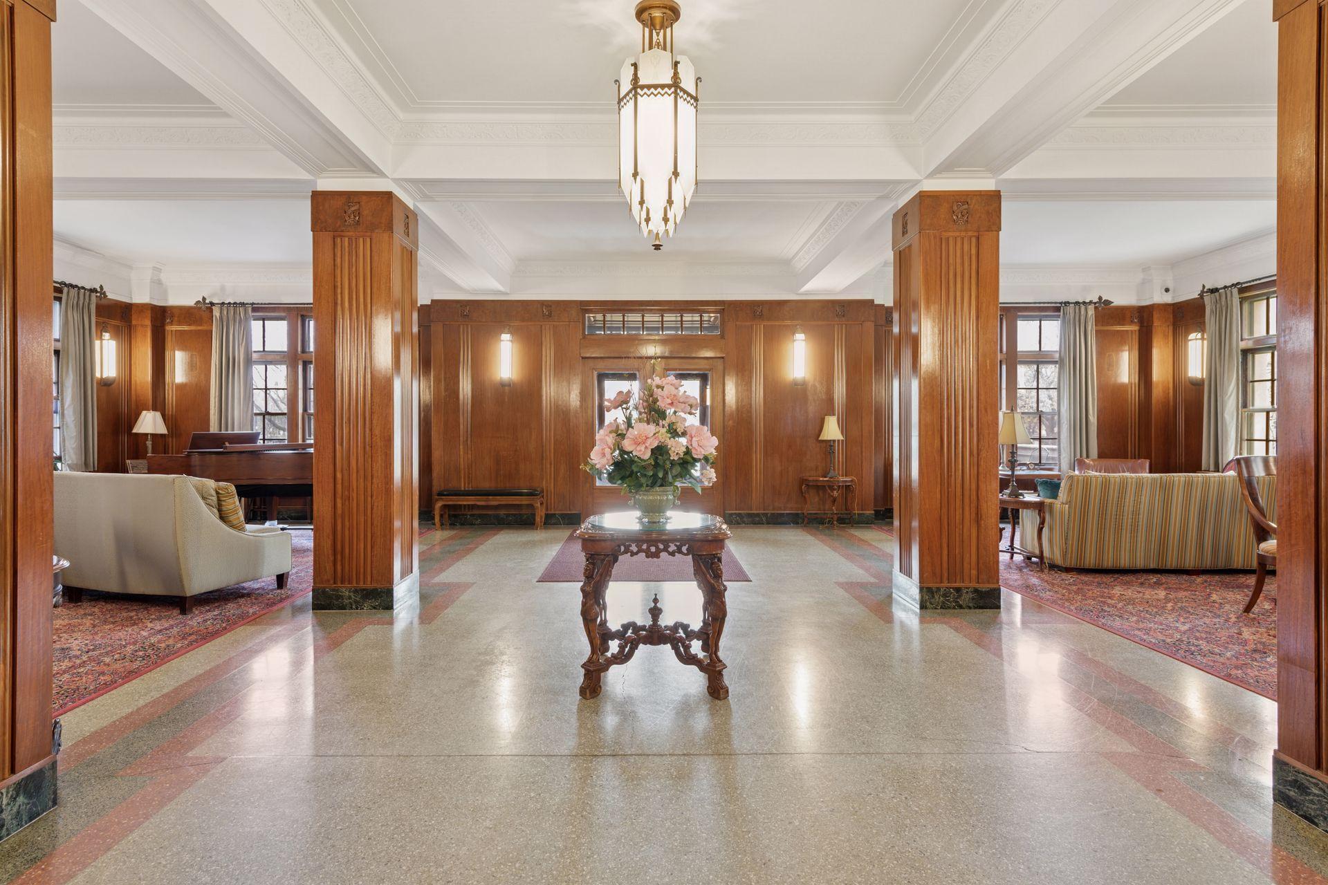 2615 Park Avenue Unit: 214