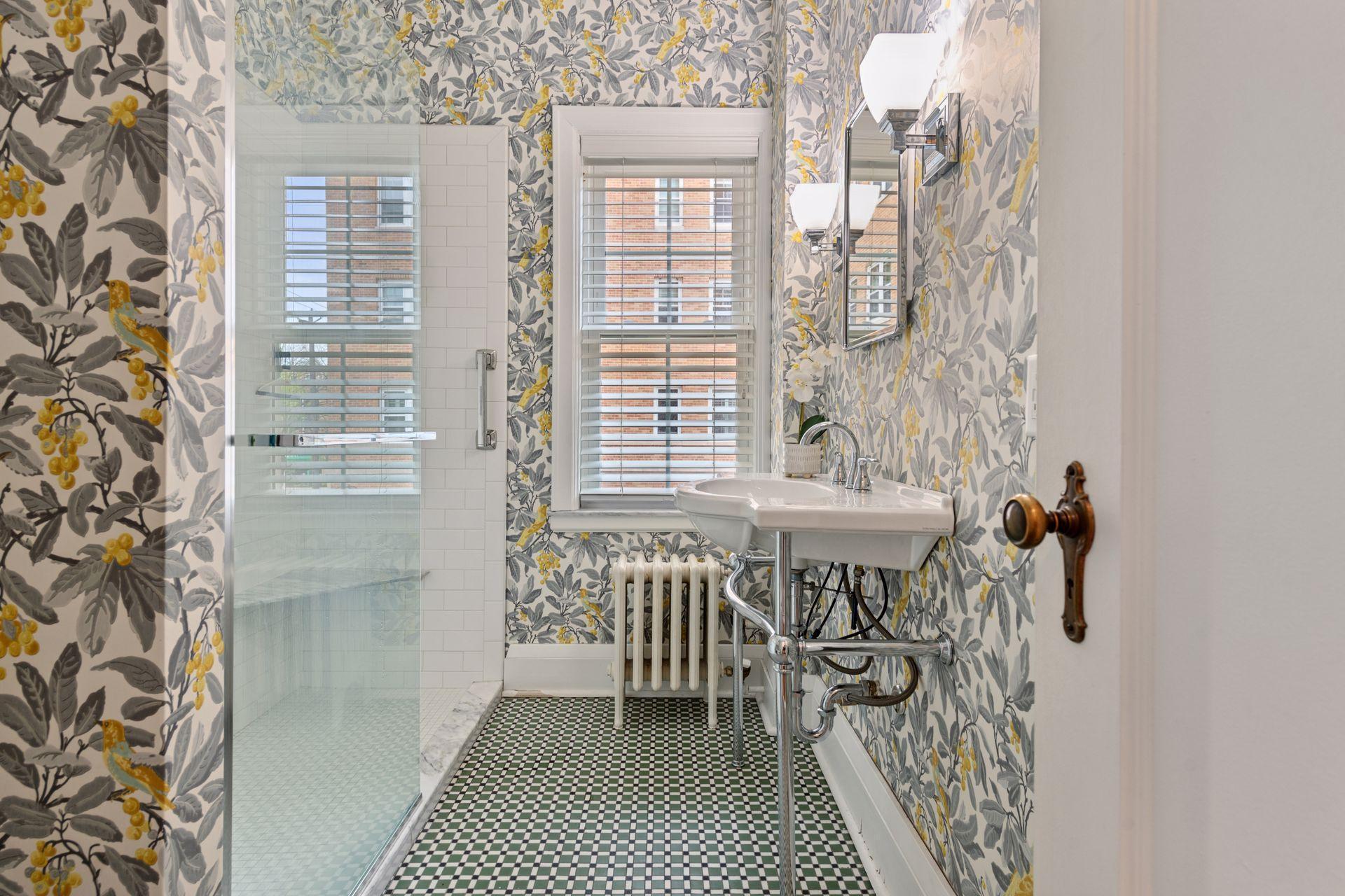2615 Park Avenue Unit: 214