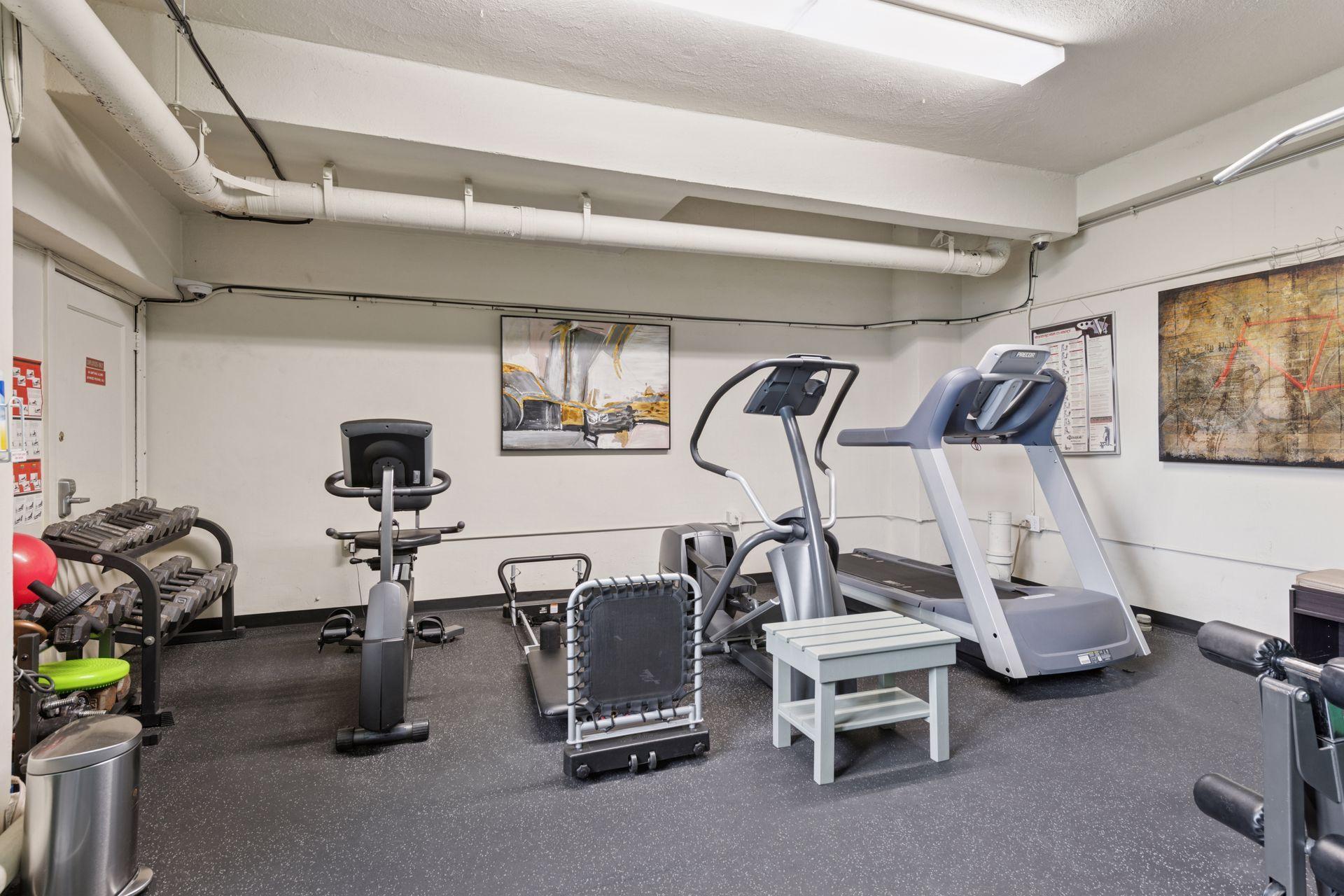 2615 Park Avenue Unit: 214