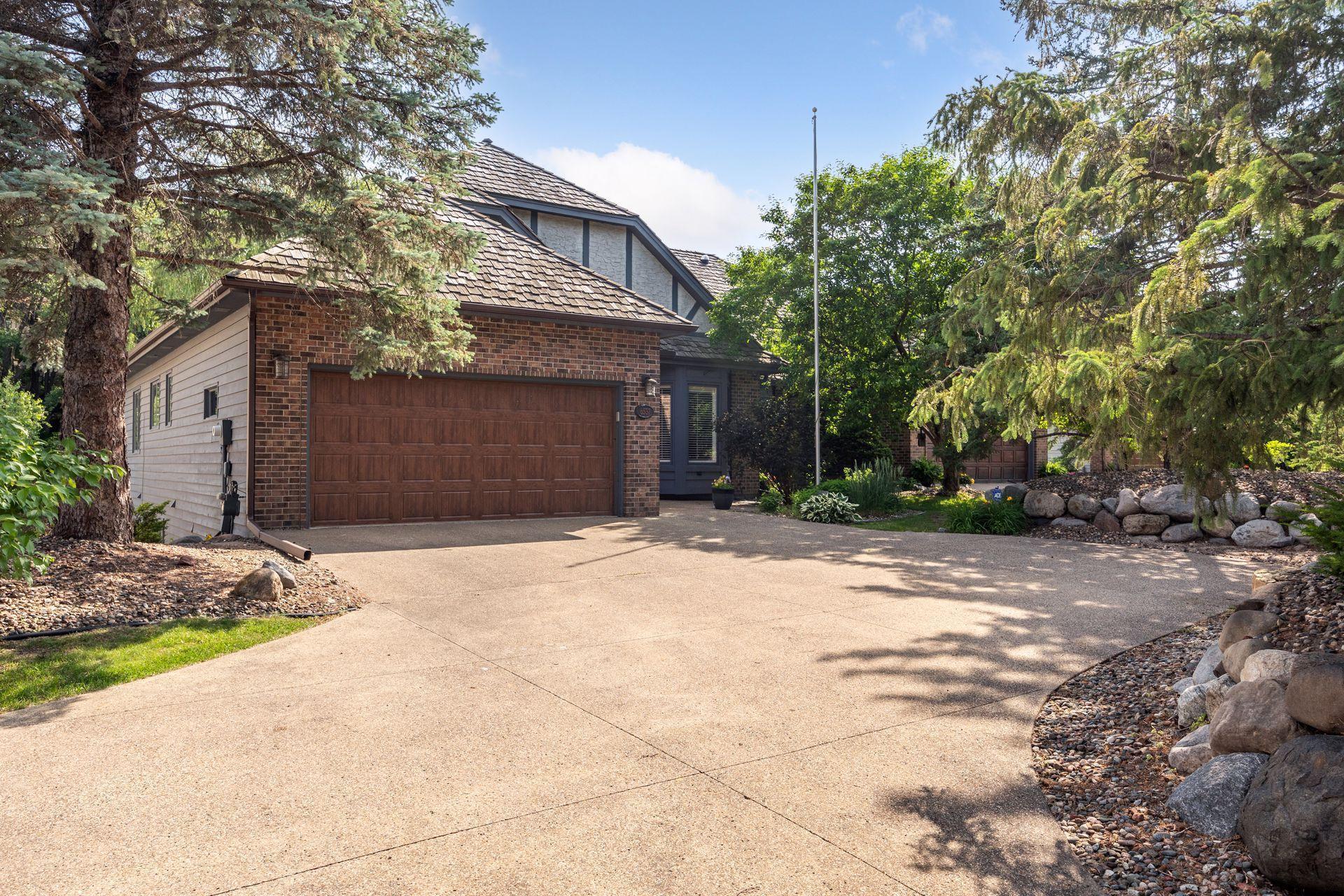 6537 Mccauley Trail W