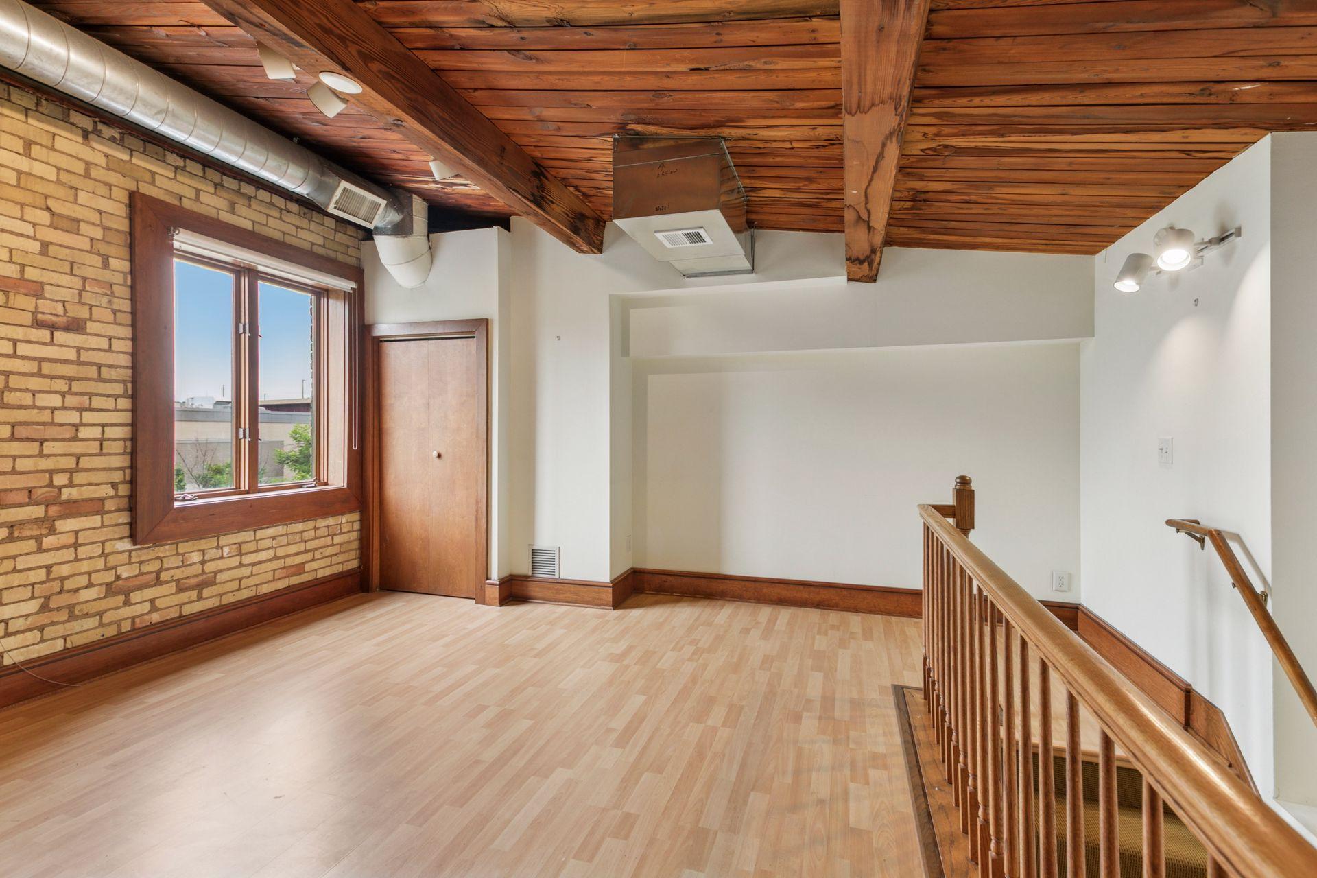 357 Kellogg Boulevard E Unit: 8