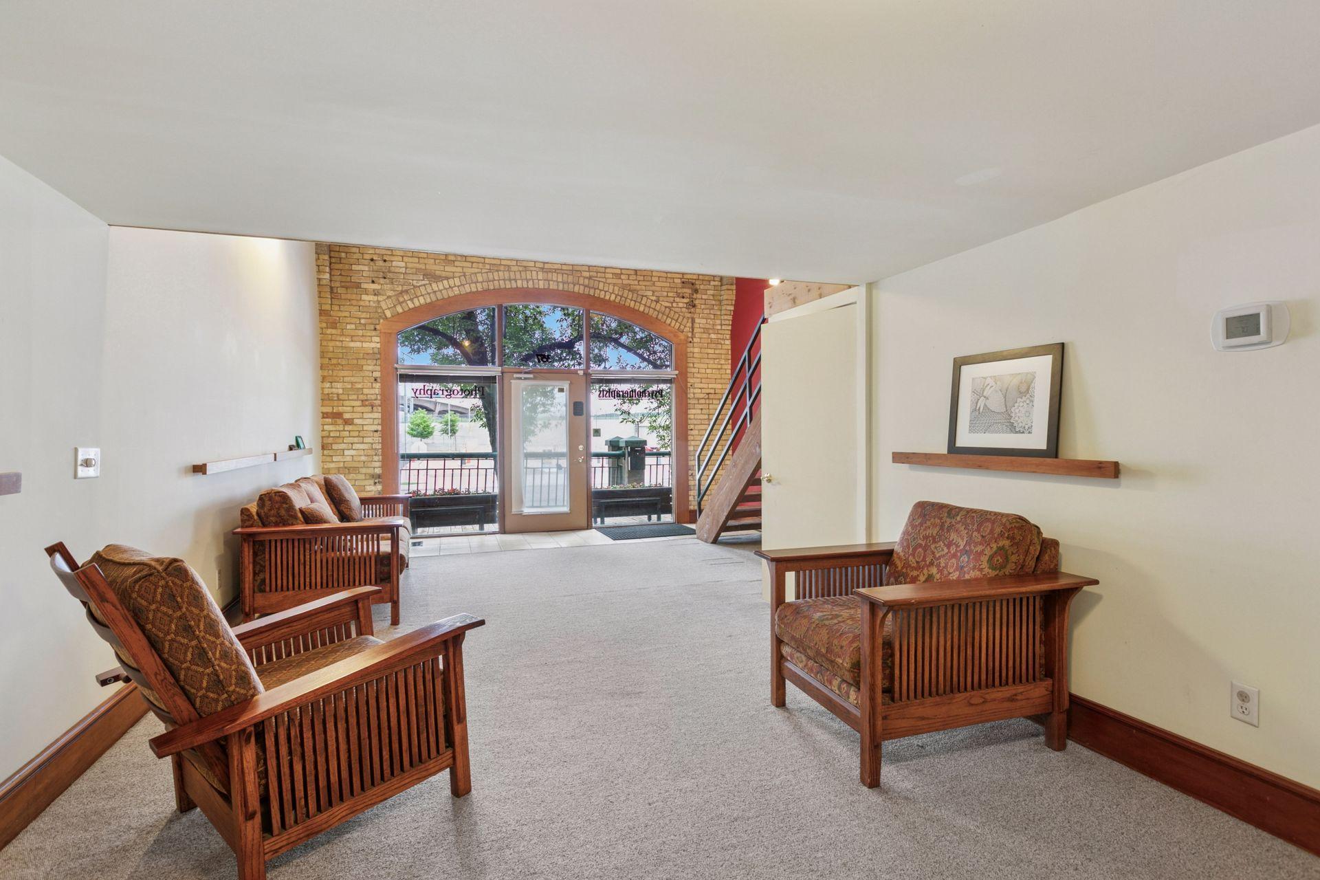 357 Kellogg Boulevard E Unit: 8