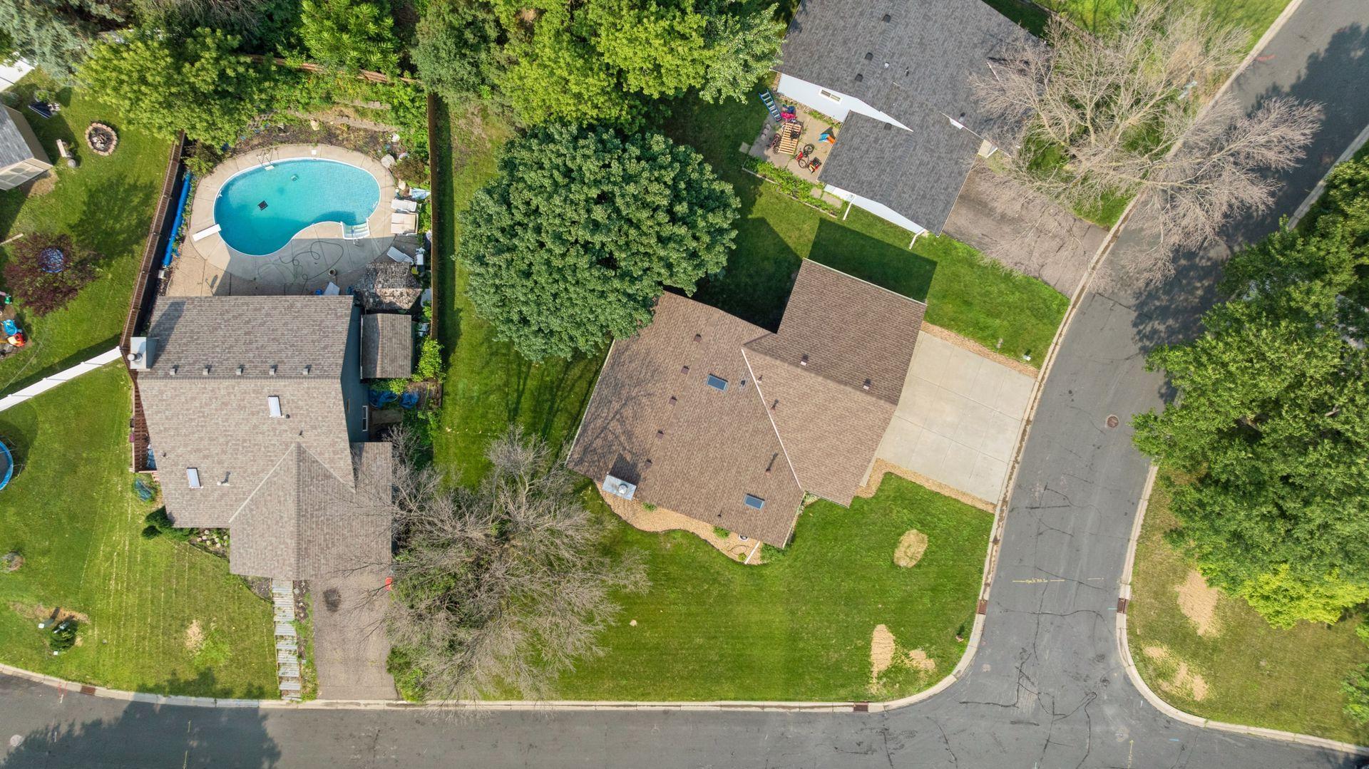 4765 W 143rd Street
