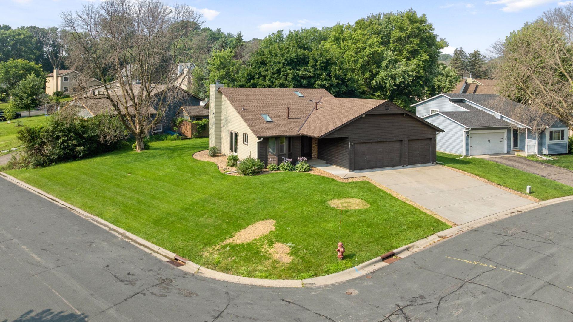 4765 W 143rd Street