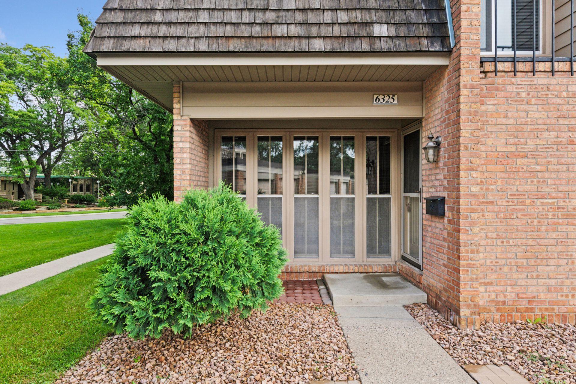 6325 Barrie Road