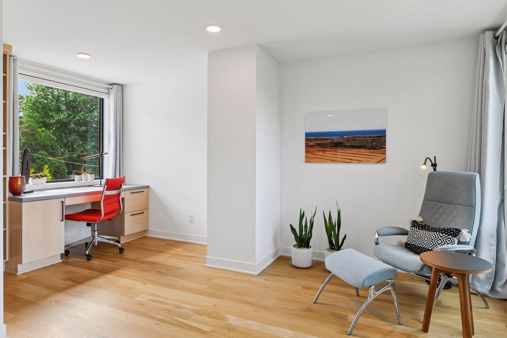 5721 Abbott Avenue S