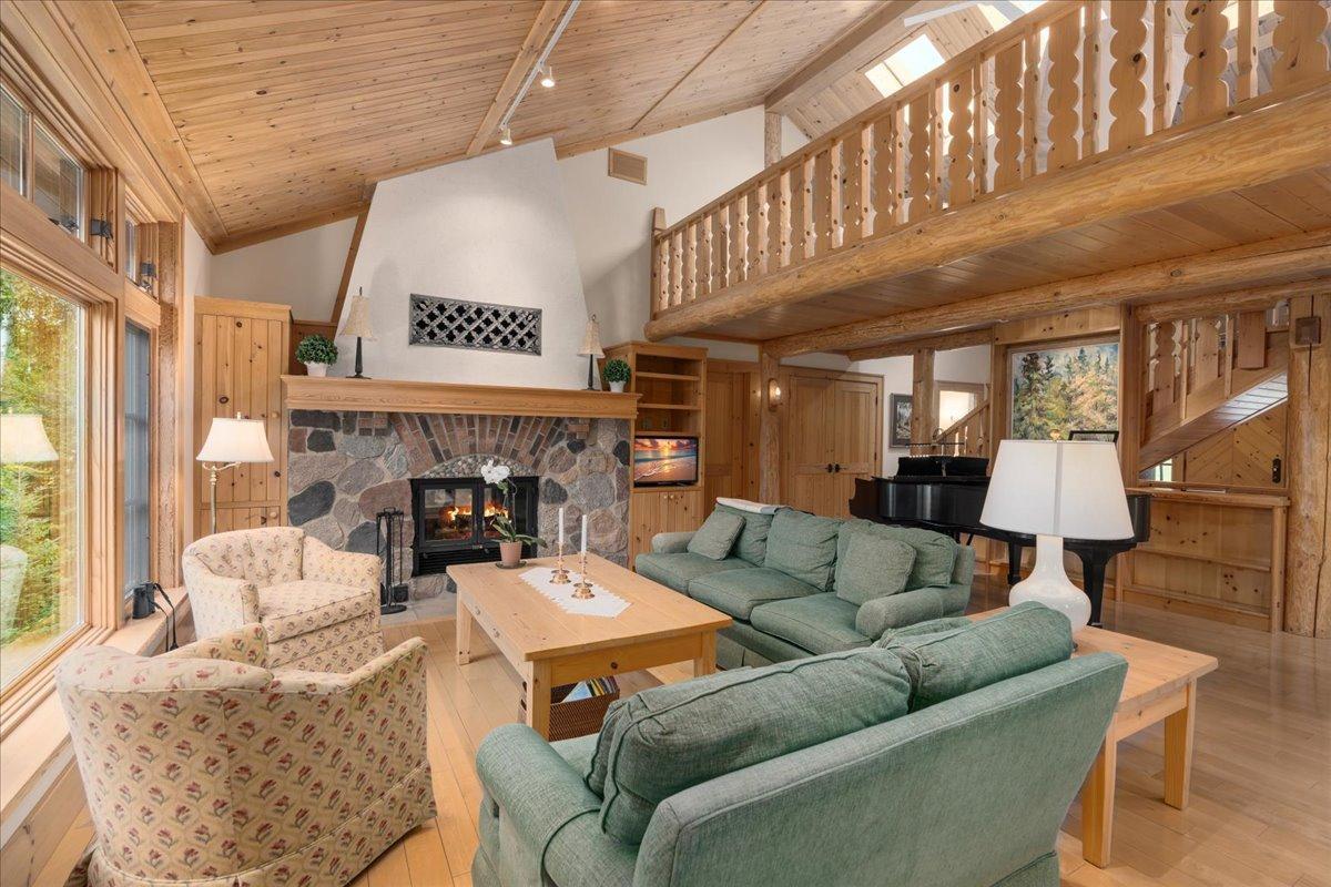 13315 Aurora Drive