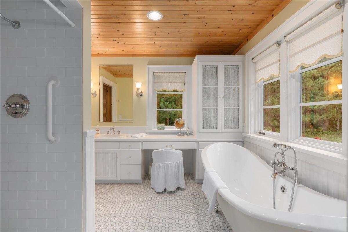 13315 Aurora Drive