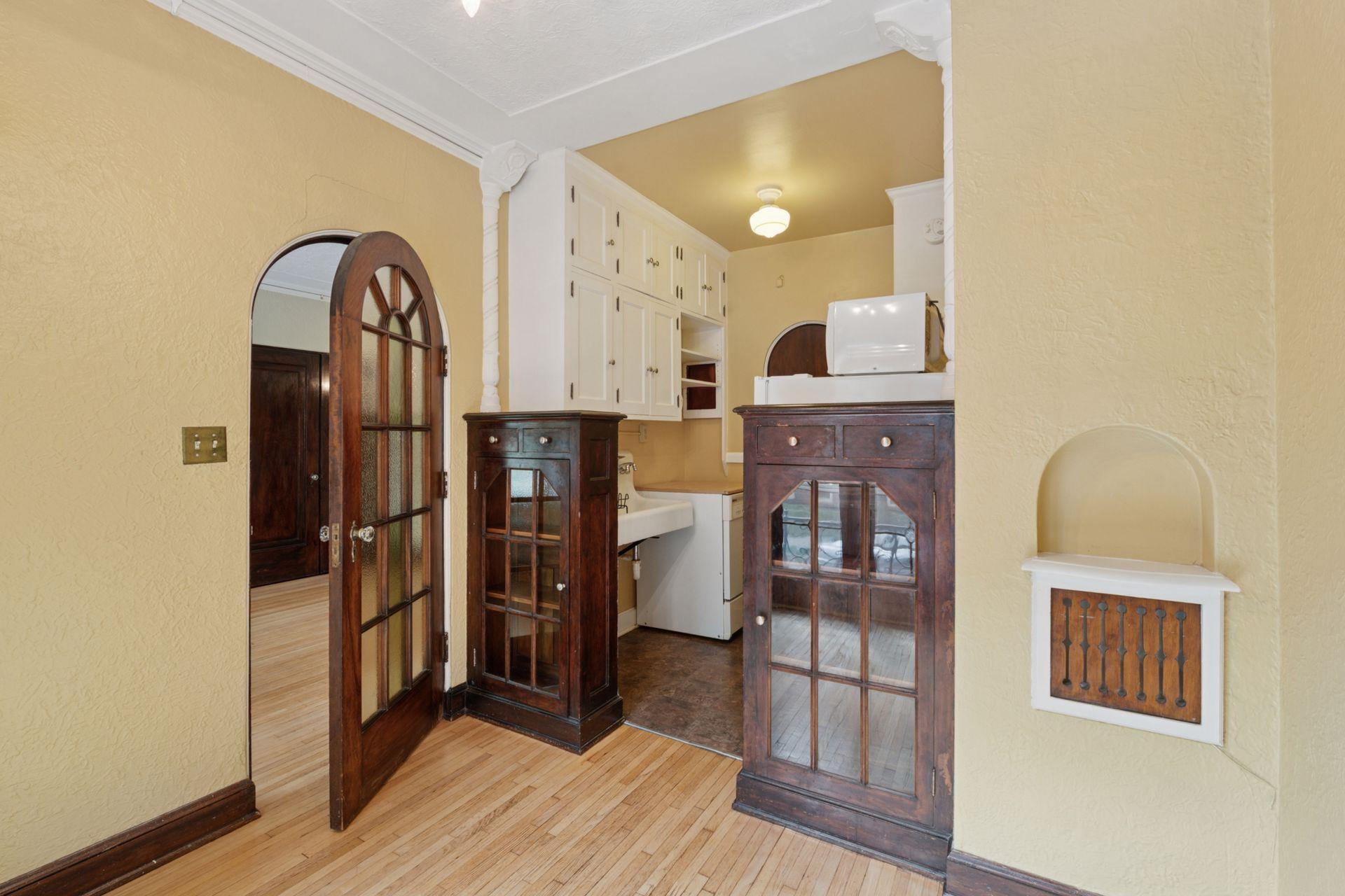 3252 Fremont Avenue S Unit: 103