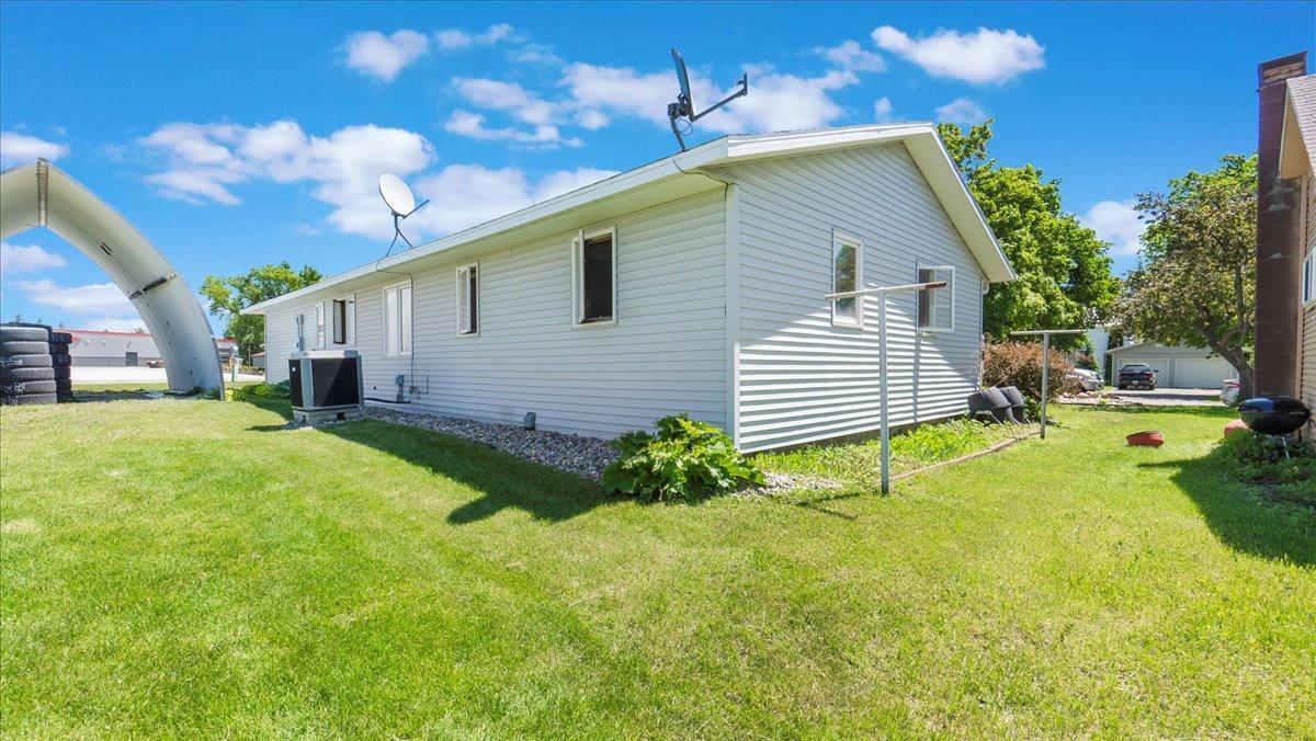 599 Carlson Place