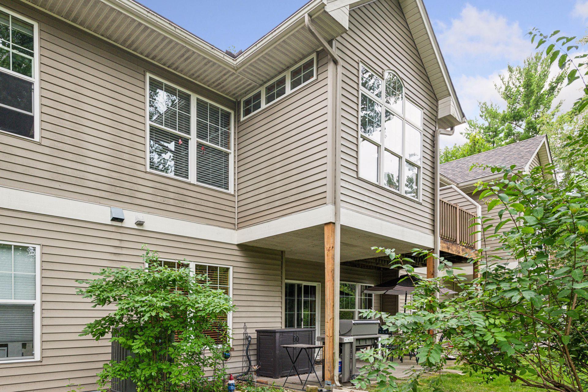 9258 Francis Lane