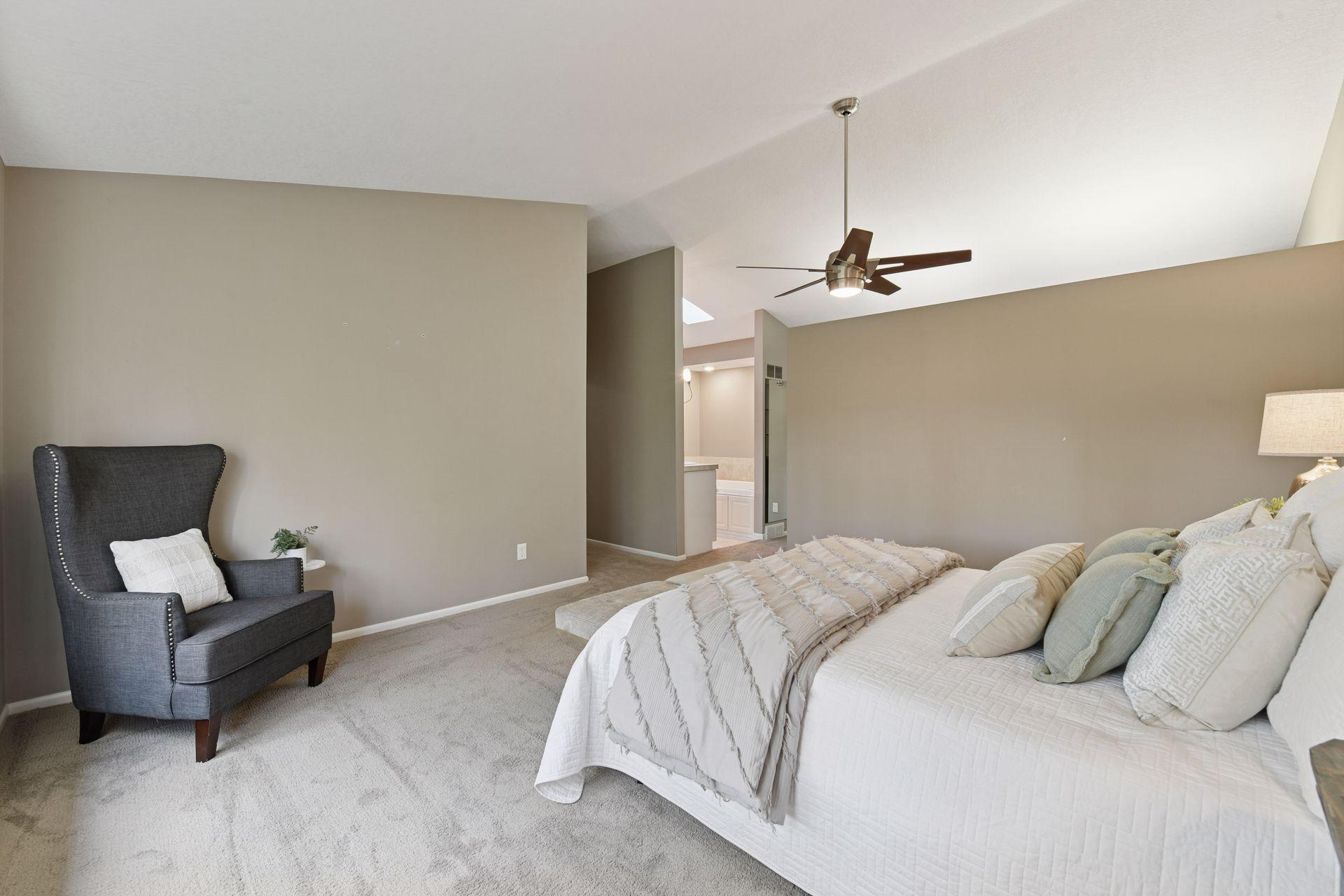 16795 Whittington Walk