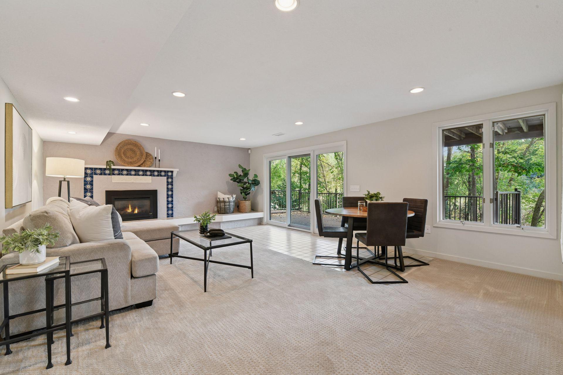 16795 Whittington Walk