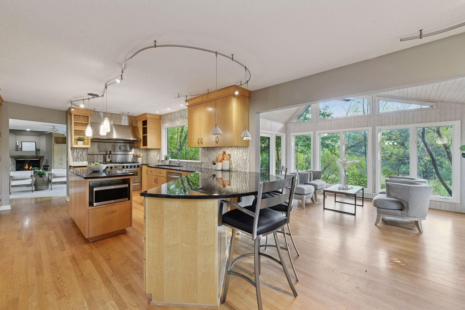 16795 Whittington Walk