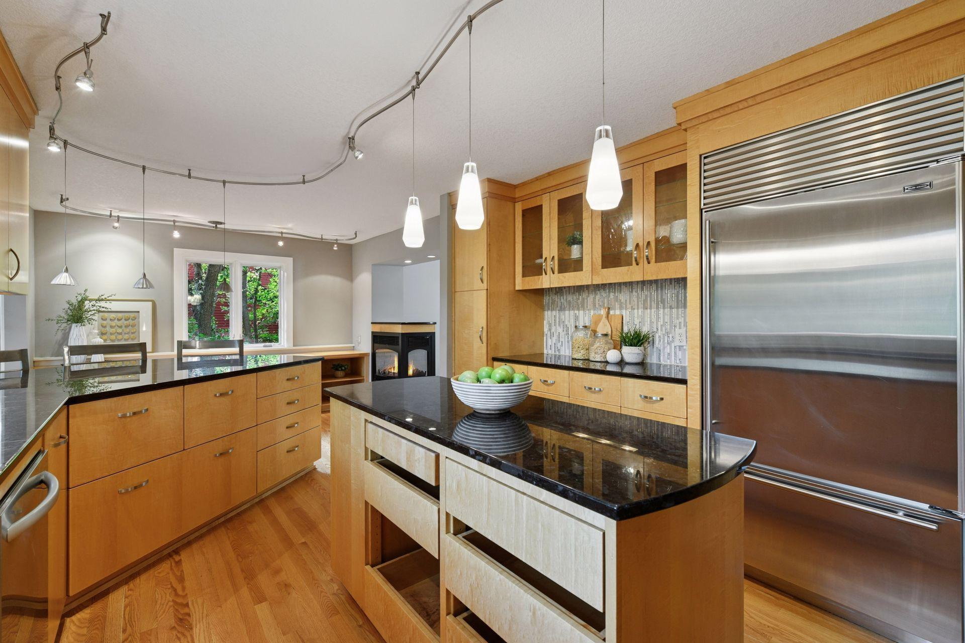 16795 Whittington Walk