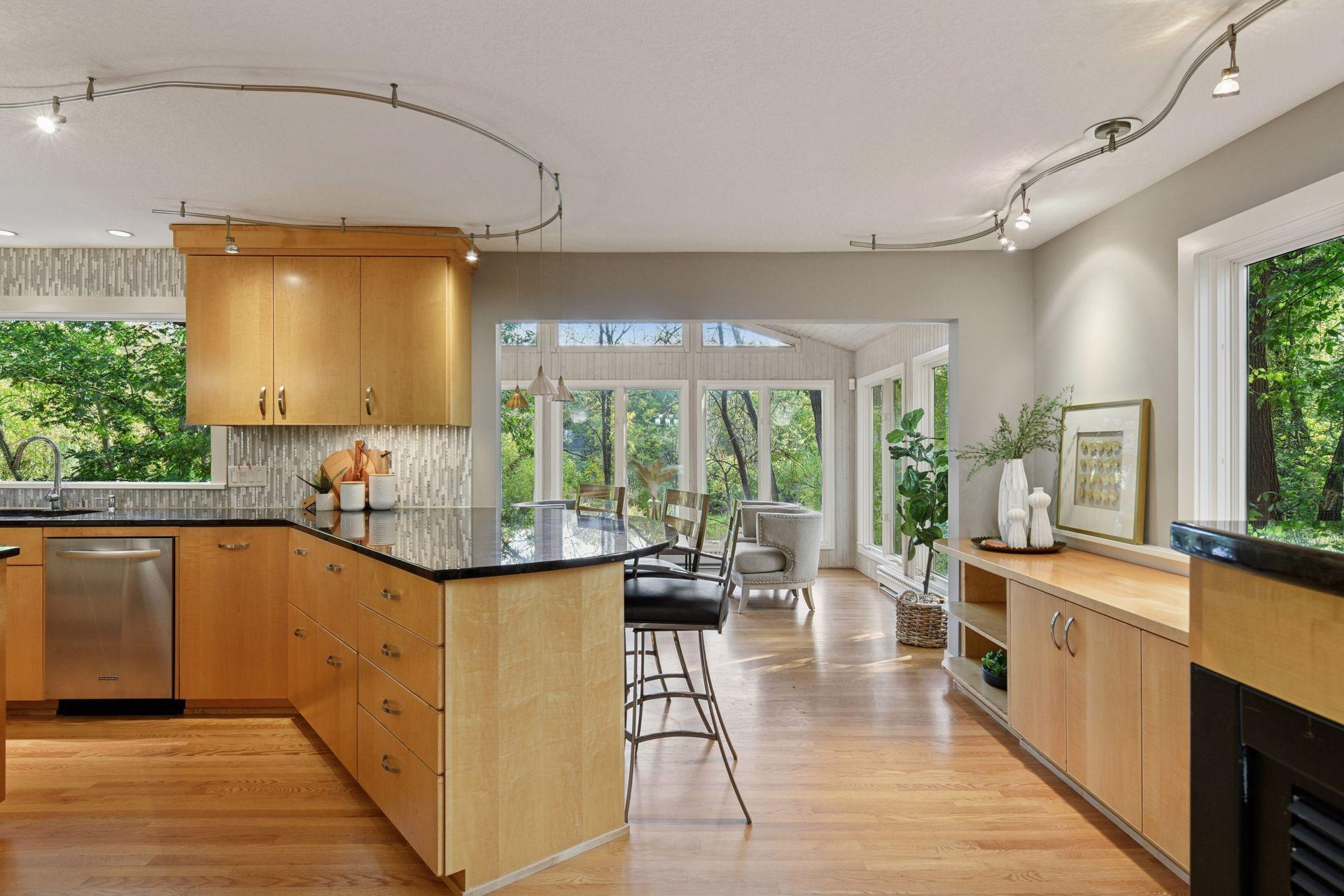 16795 Whittington Walk