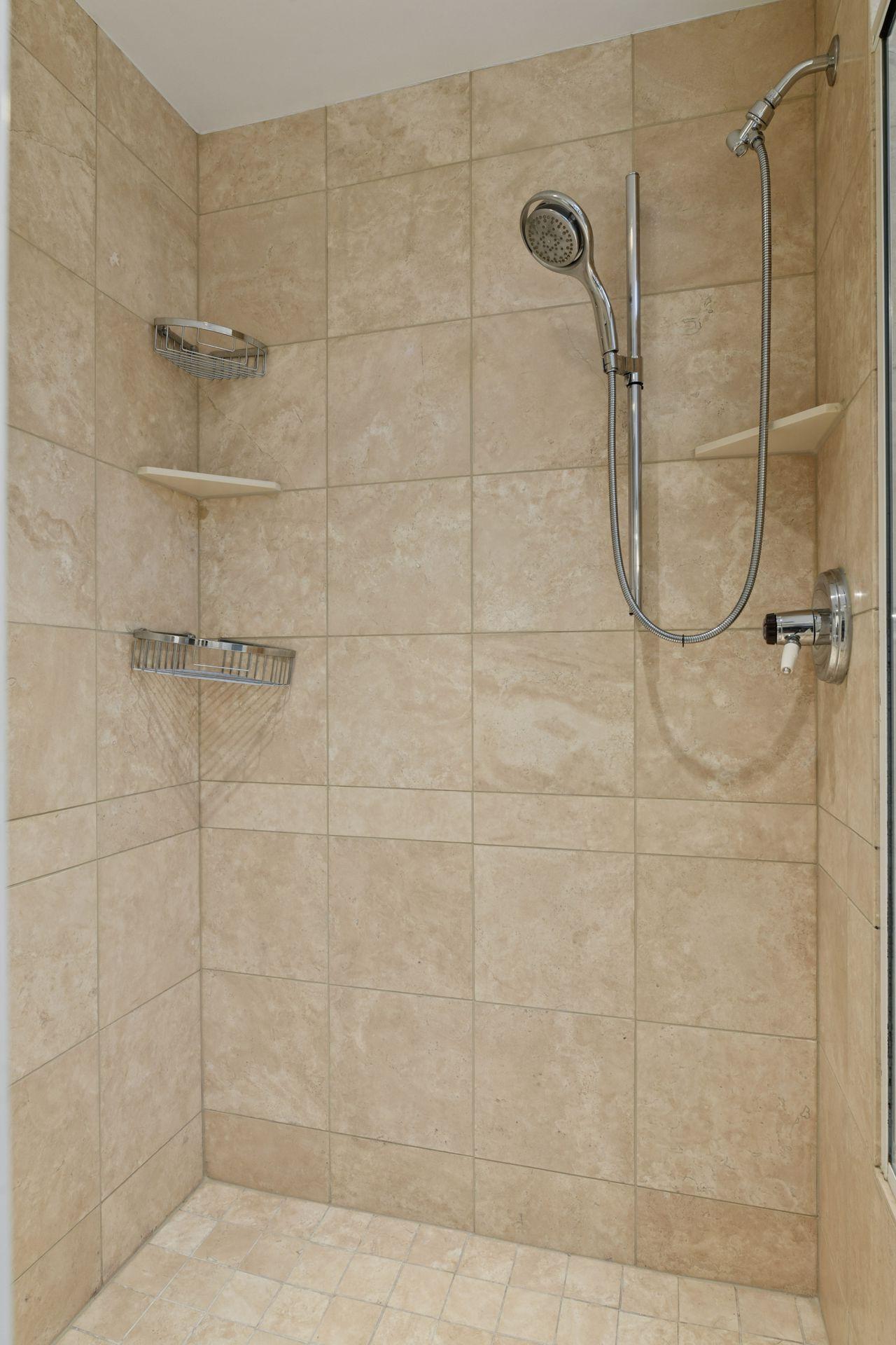 16795 Whittington Walk