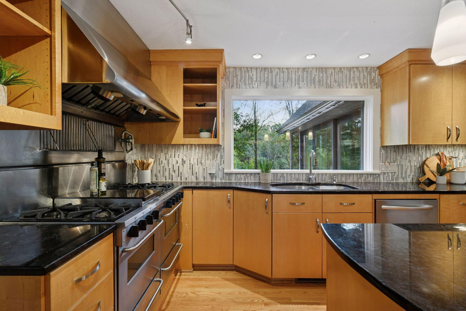 16795 Whittington Walk