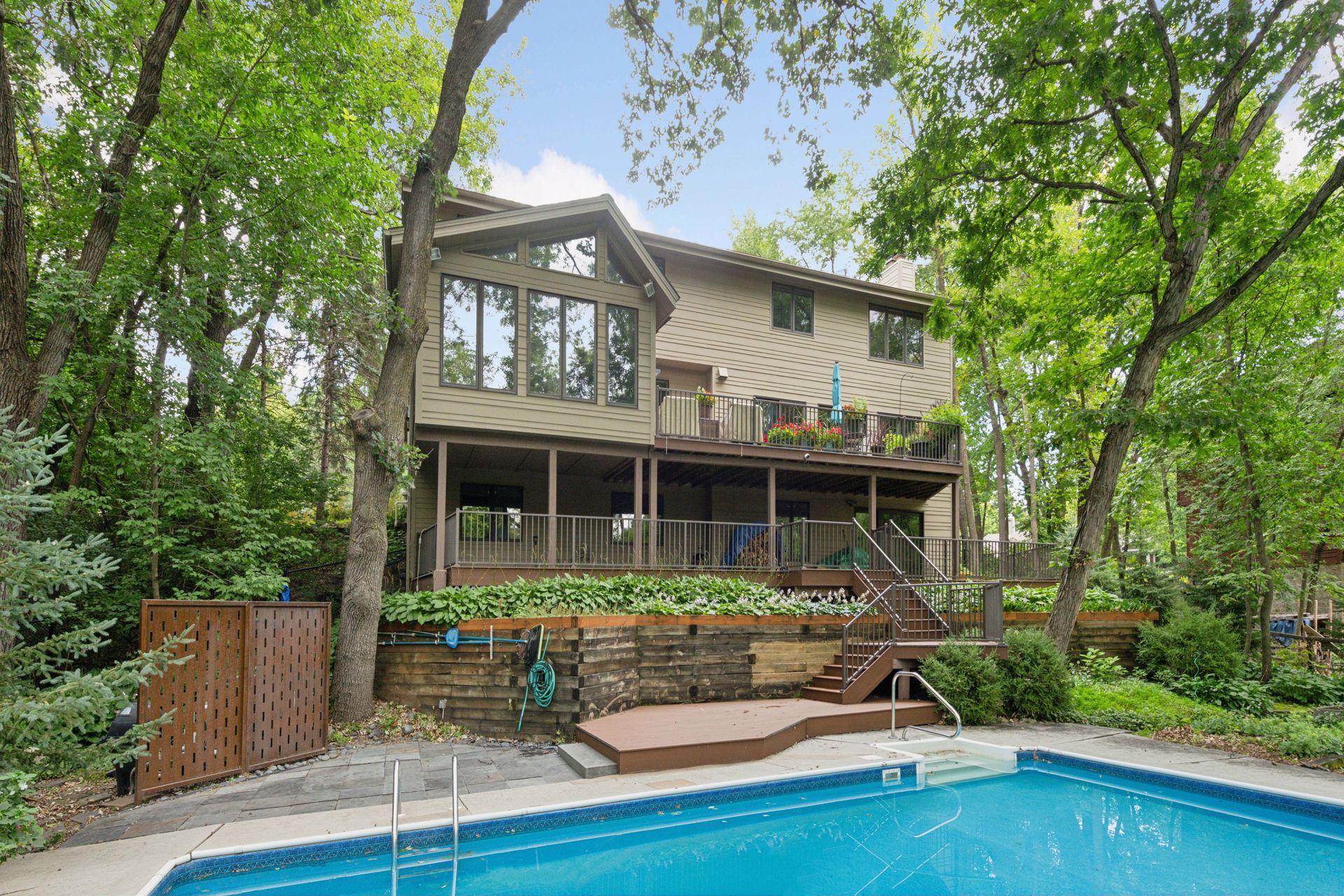 16795 Whittington Walk