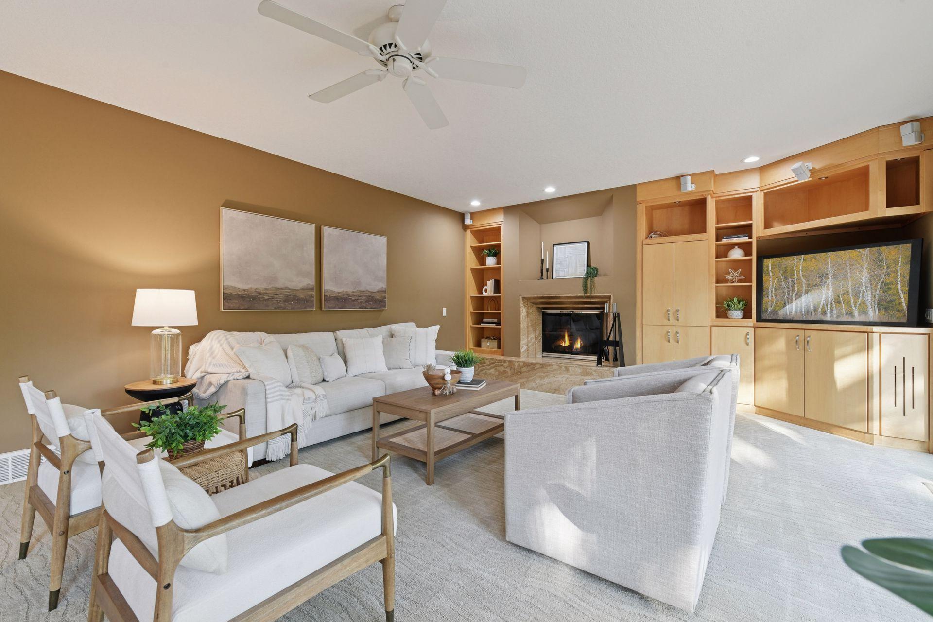 16795 Whittington Walk