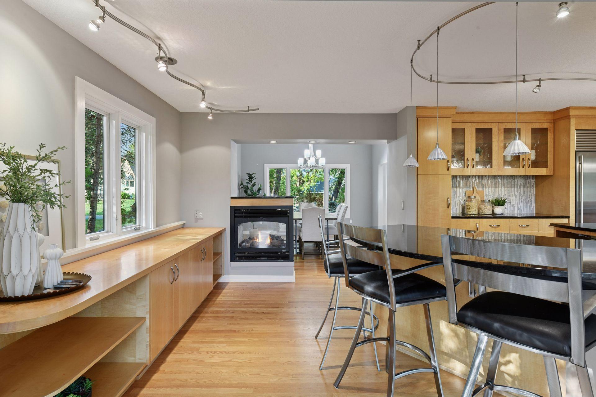 16795 Whittington Walk