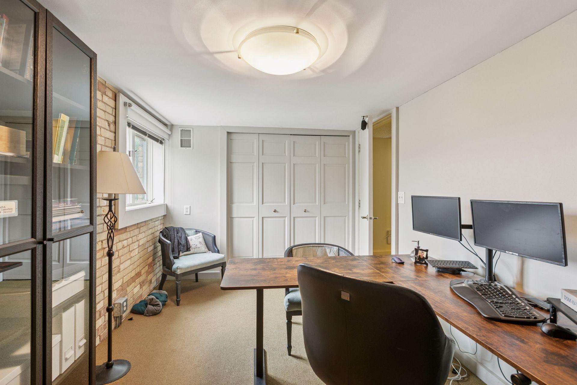 357 Kellogg Boulevard E Unit: 8