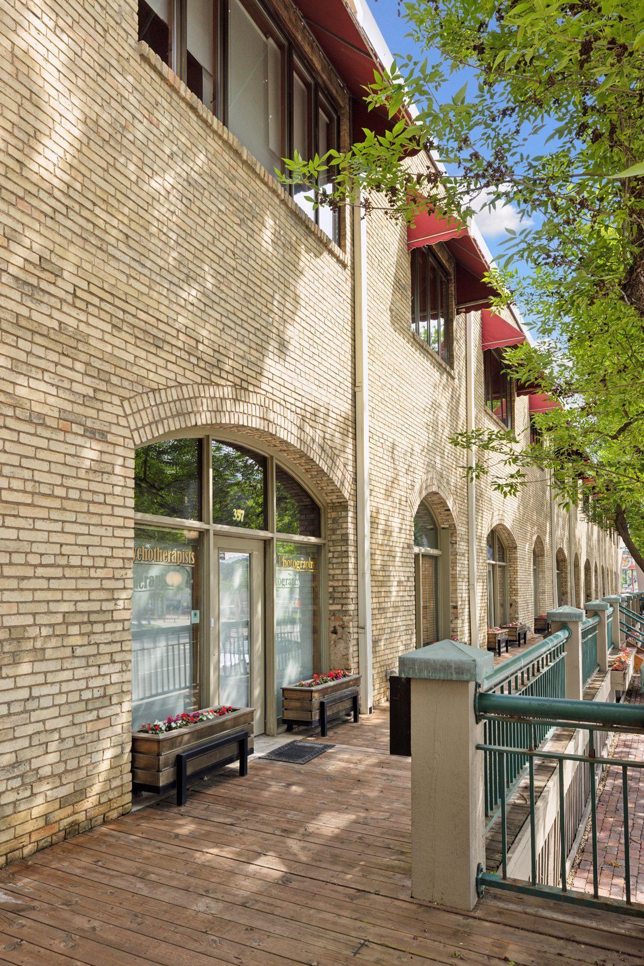 357 Kellogg Boulevard E Unit: 8