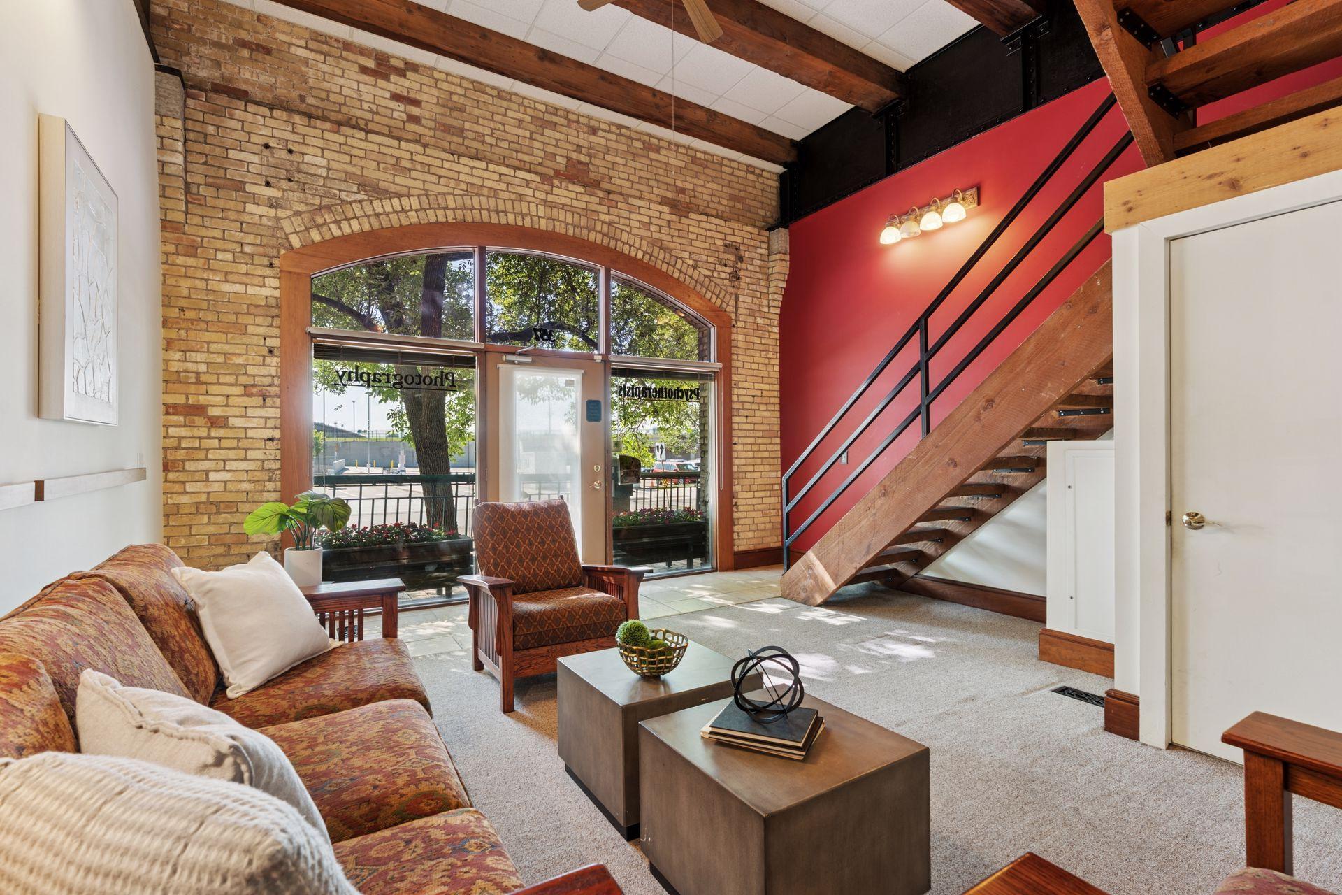 357 Kellogg Boulevard E Unit: 8