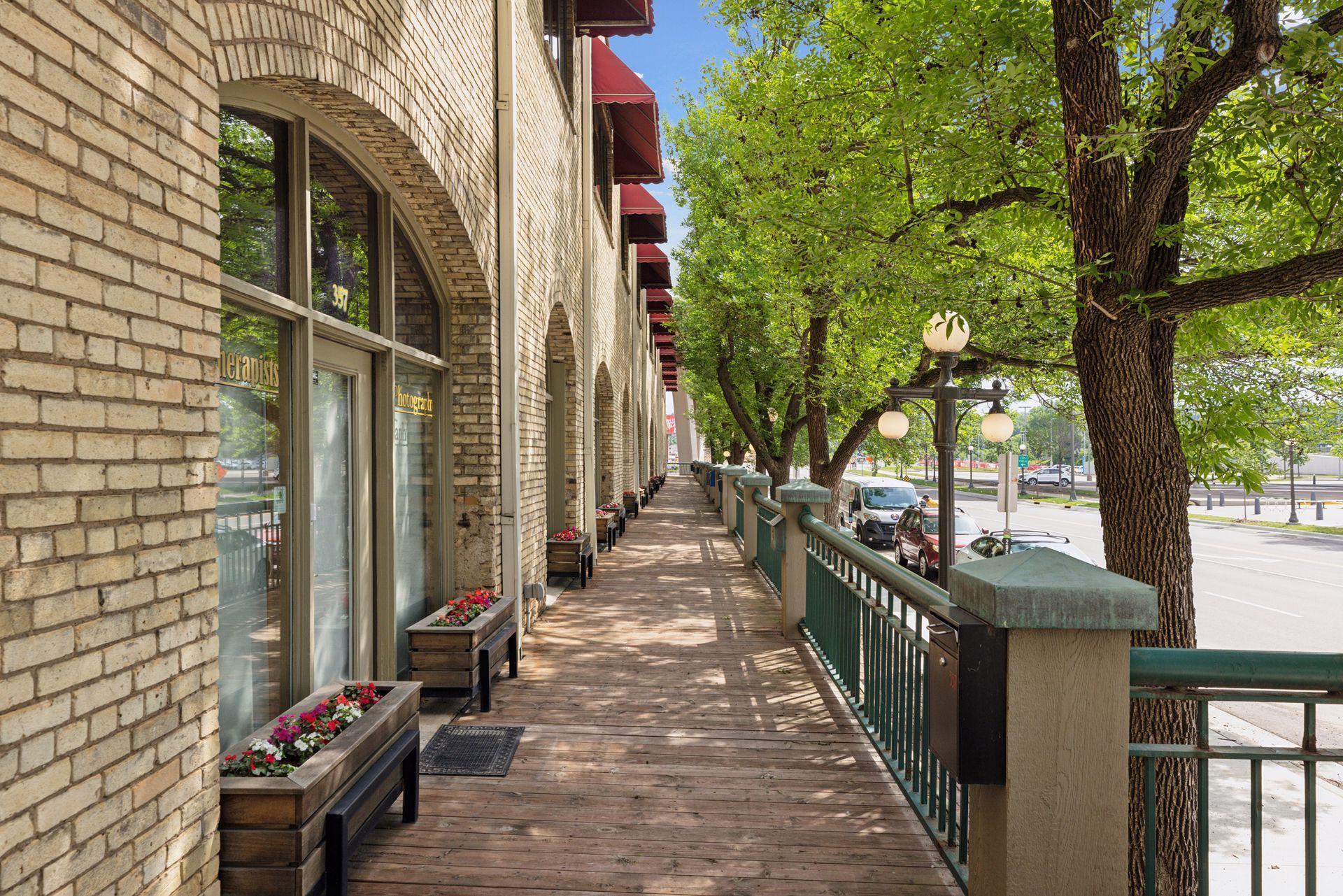 357 Kellogg Boulevard E Unit: 8