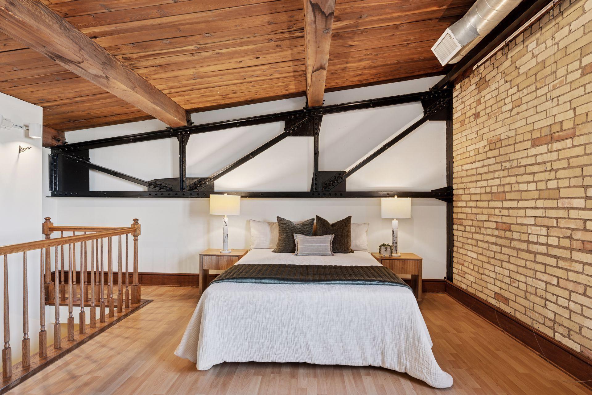 357 Kellogg Boulevard E Unit: 8