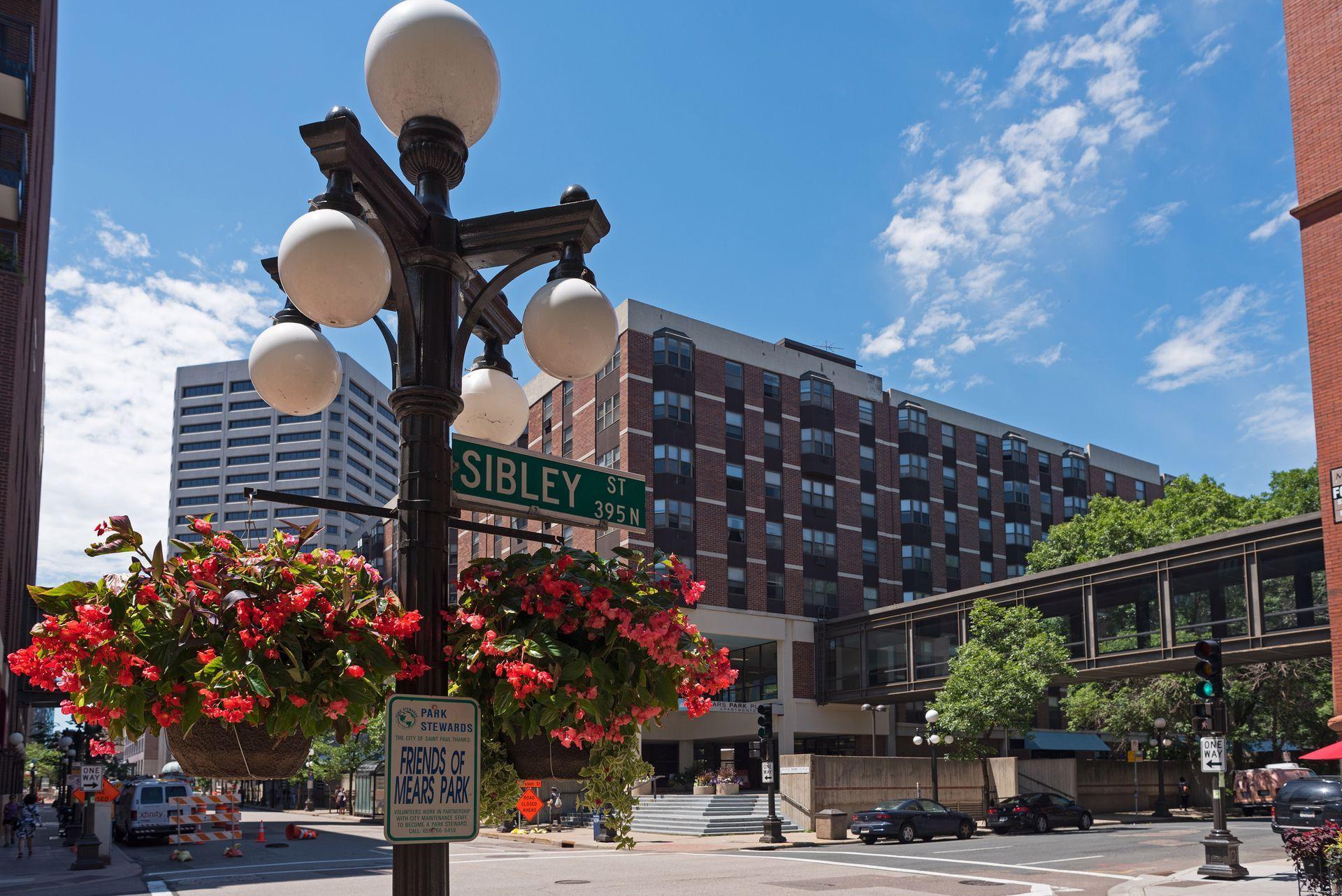 357 Kellogg Boulevard E Unit: 8