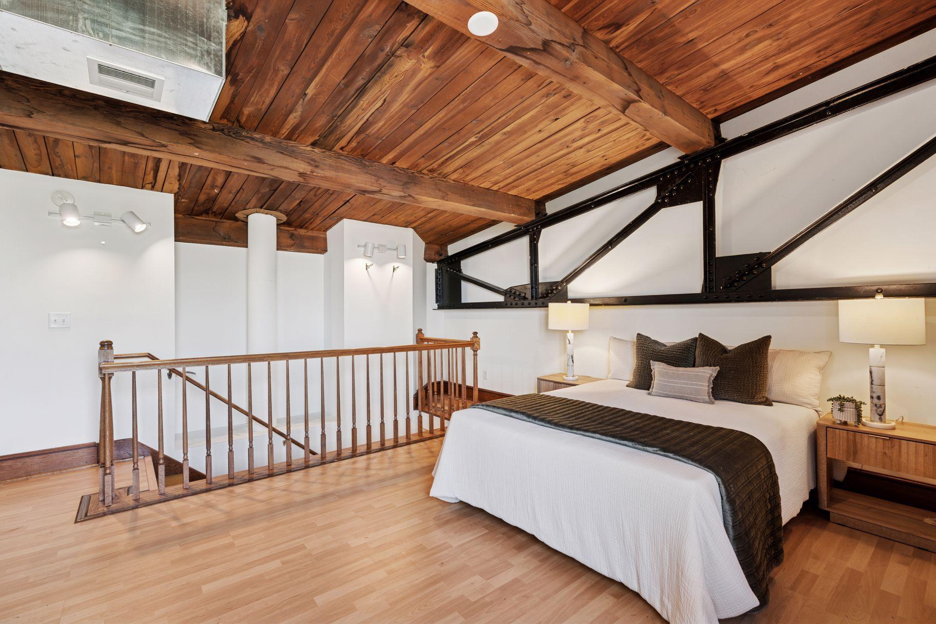 357 Kellogg Boulevard E Unit: 8