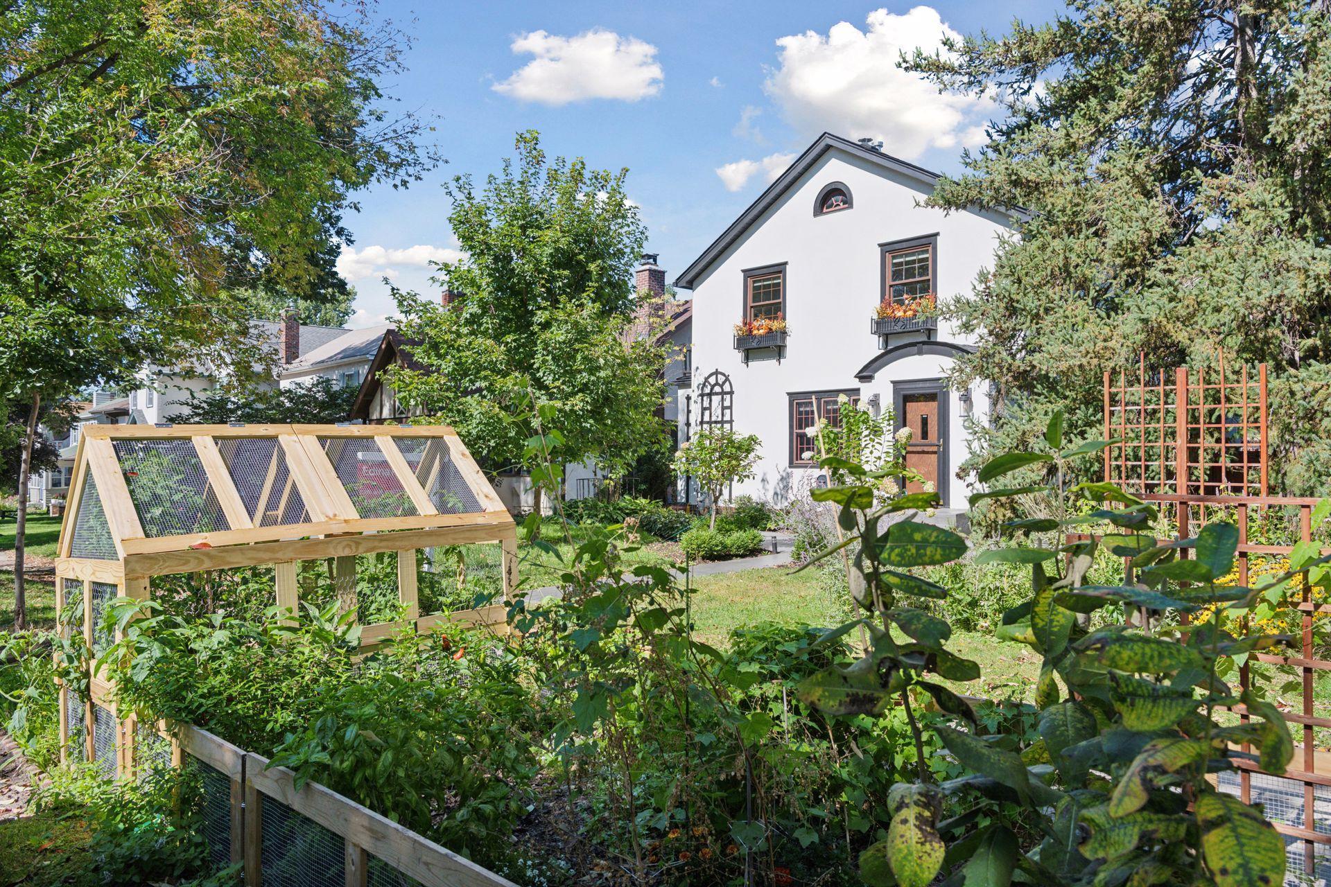 2133 Berkeley Avenue