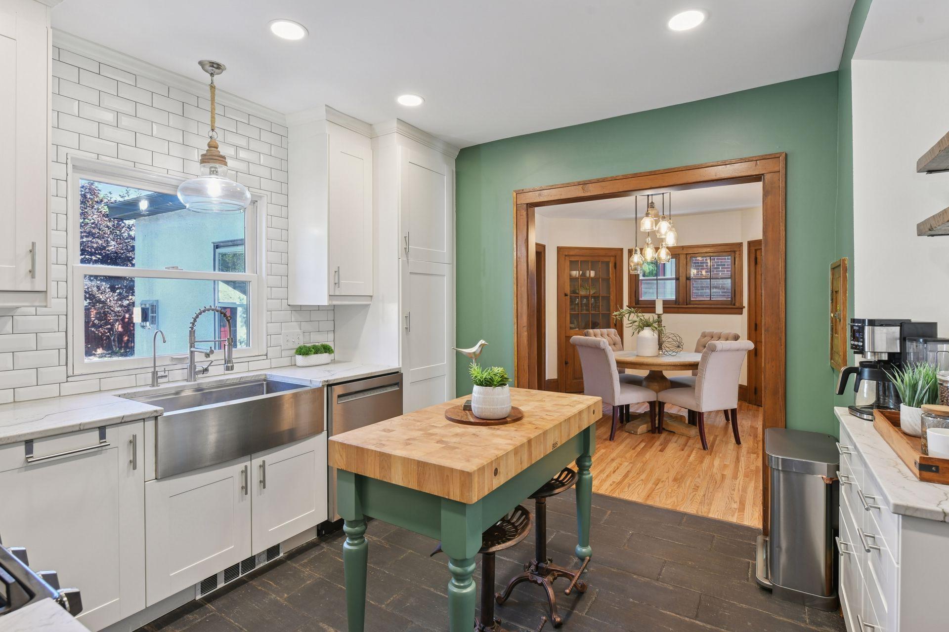 2133 Berkeley Avenue