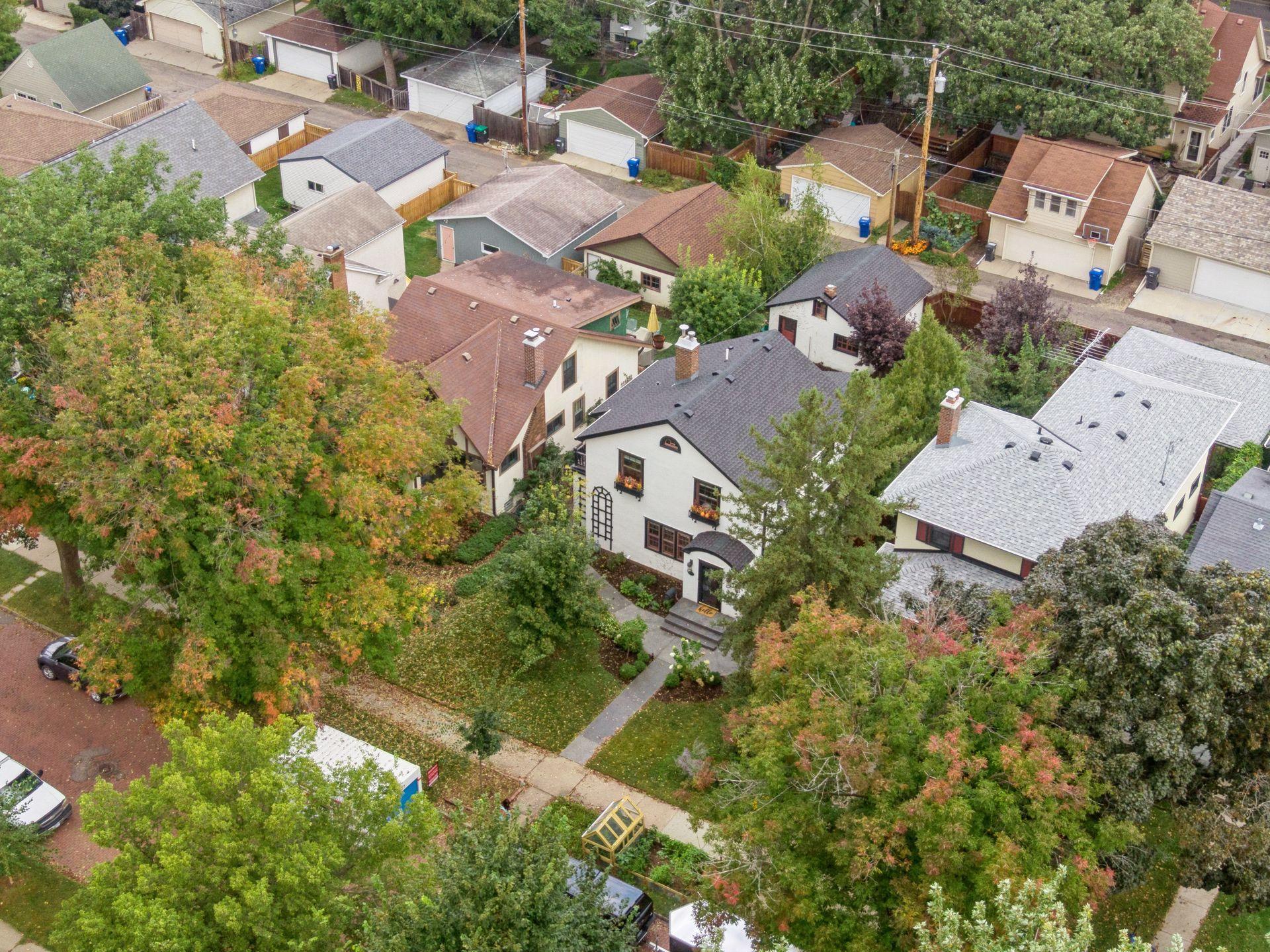 2133 Berkeley Avenue