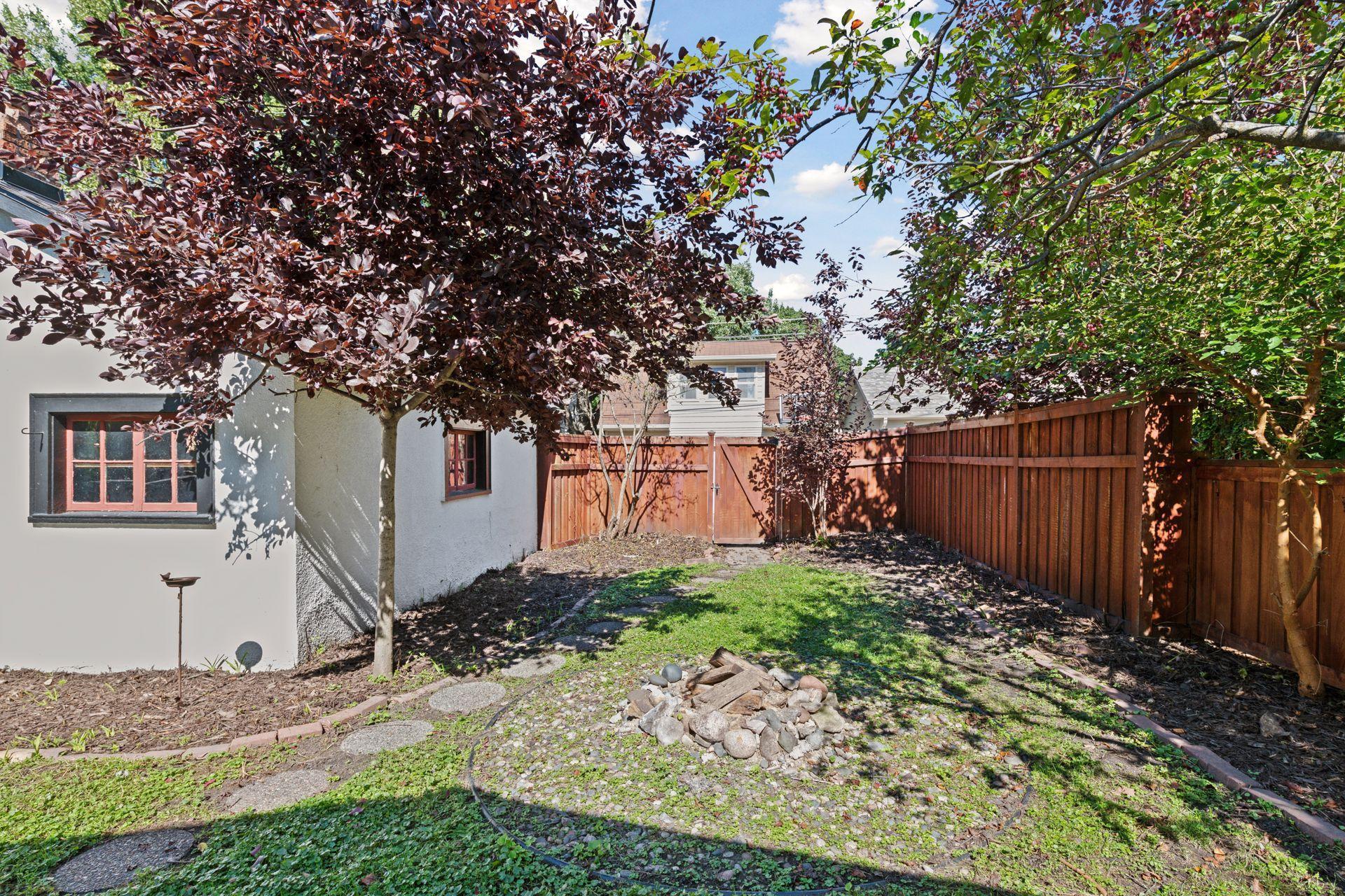 2133 Berkeley Avenue