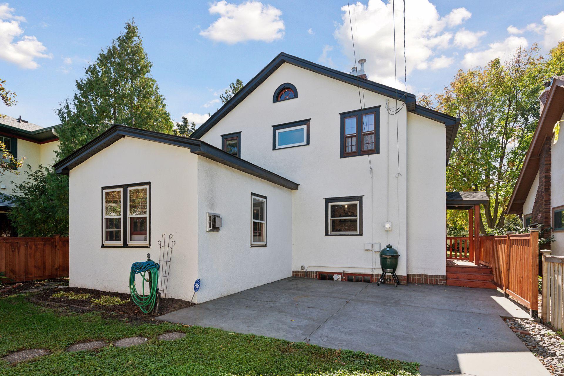 2133 Berkeley Avenue