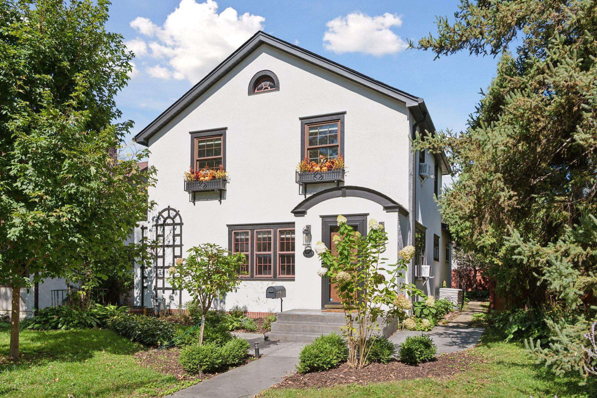 2133 Berkeley Avenue