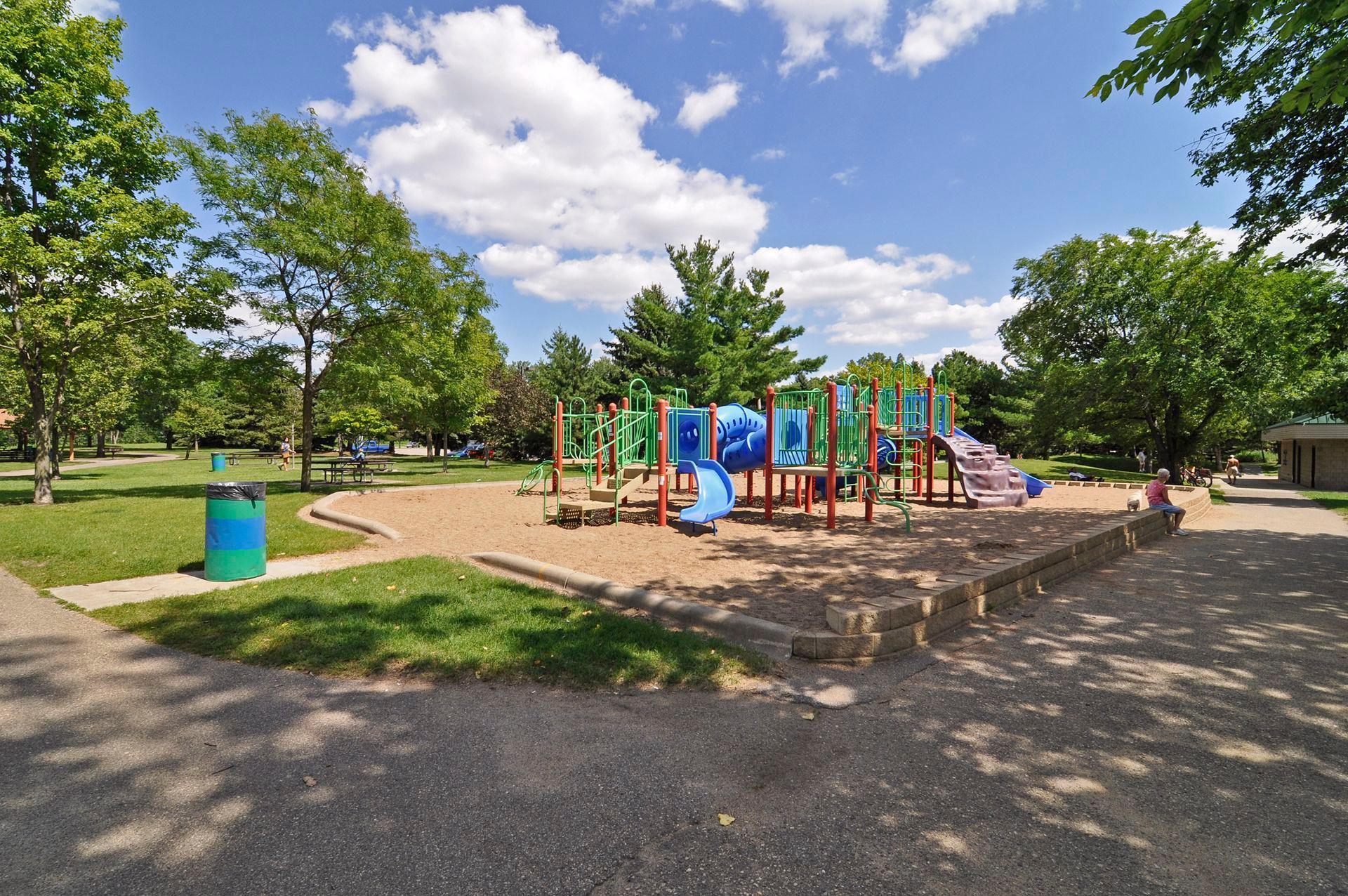 212 Interlachen Road