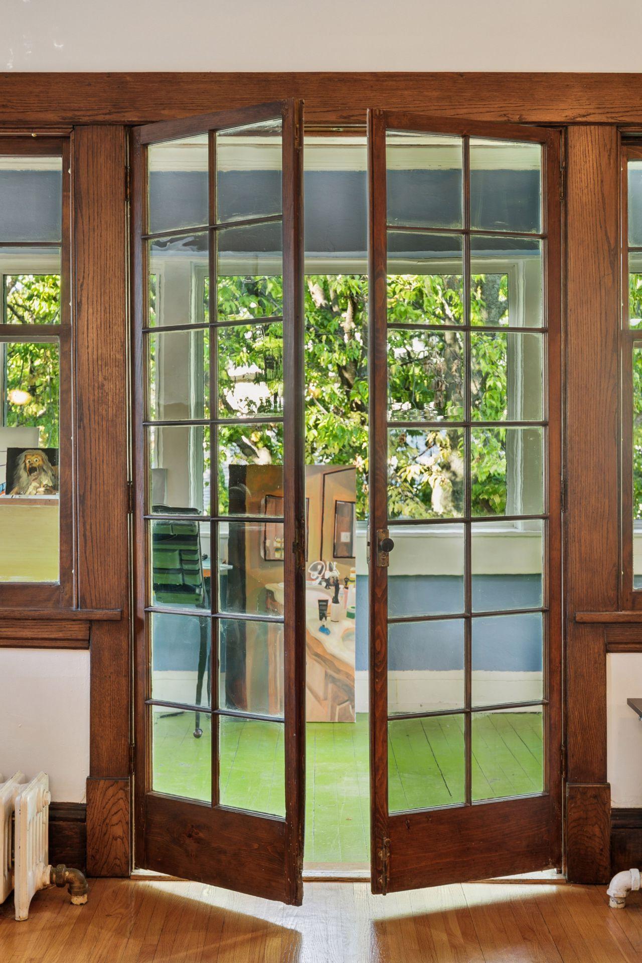 2833 Irving Avenue S