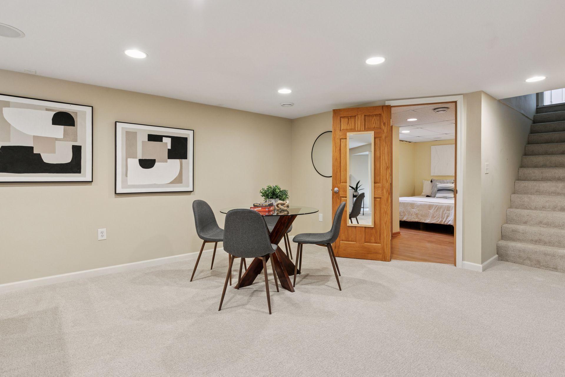 633 Saratoga Street S