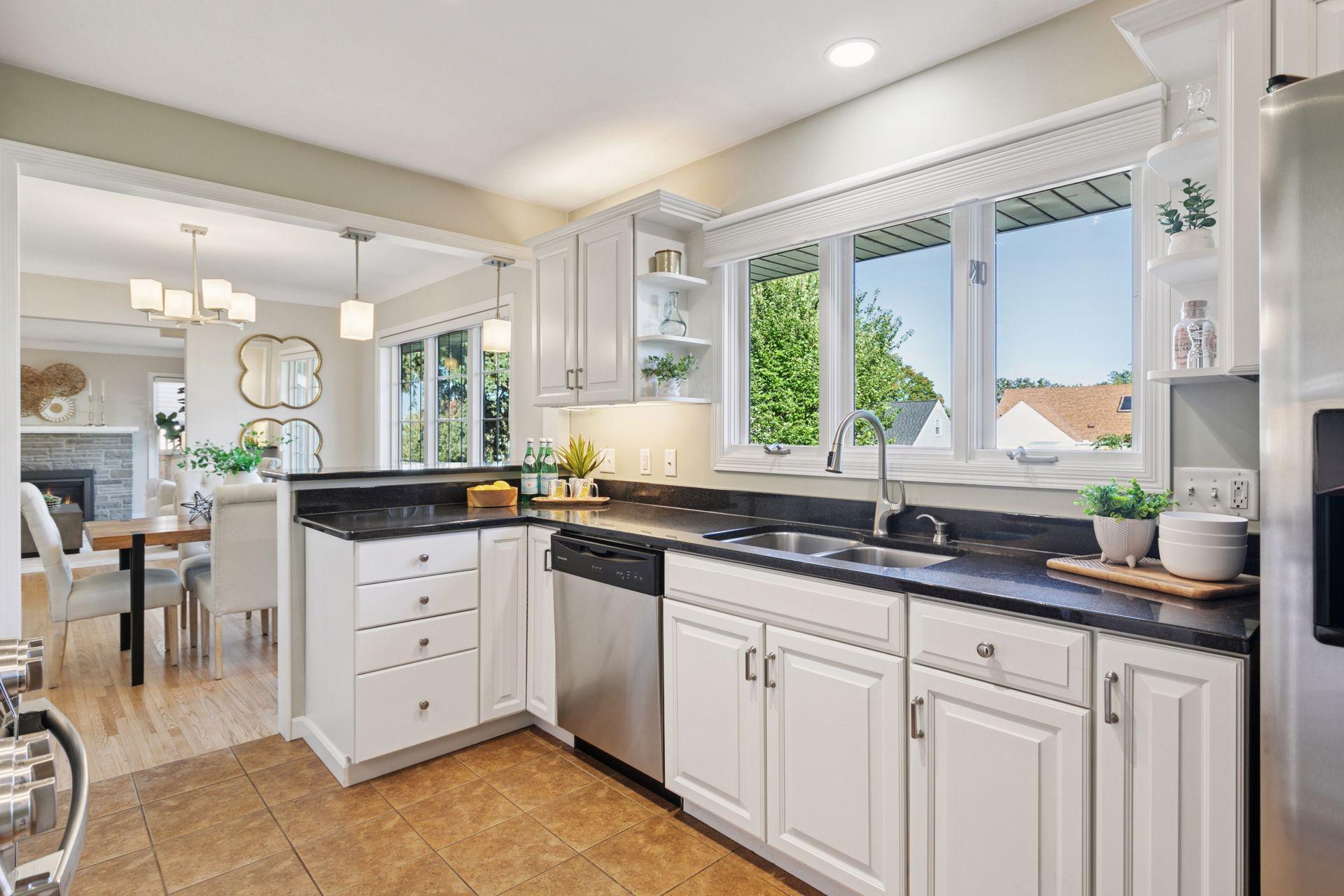 633 Saratoga Street S