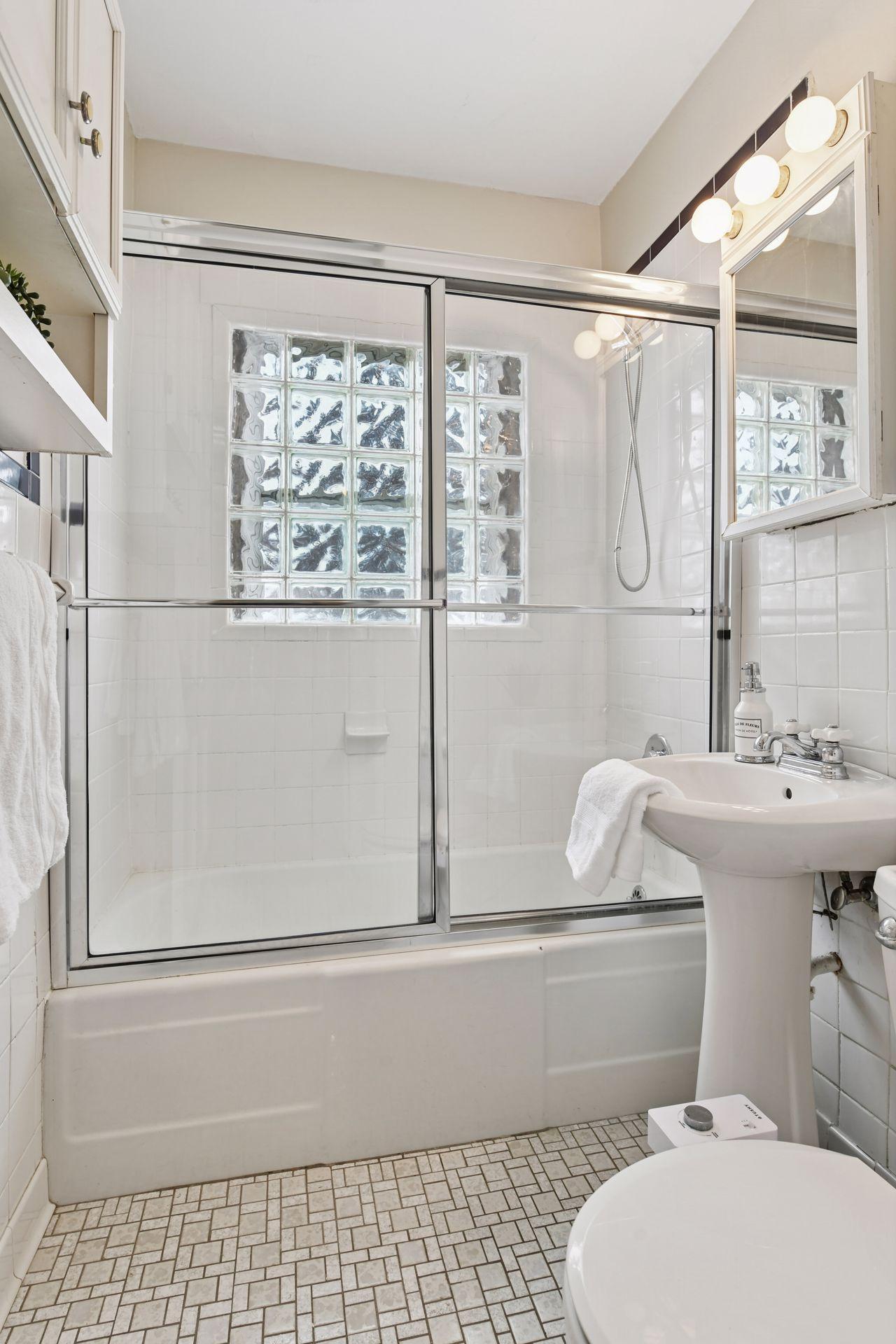 4249 Brookside Avenue